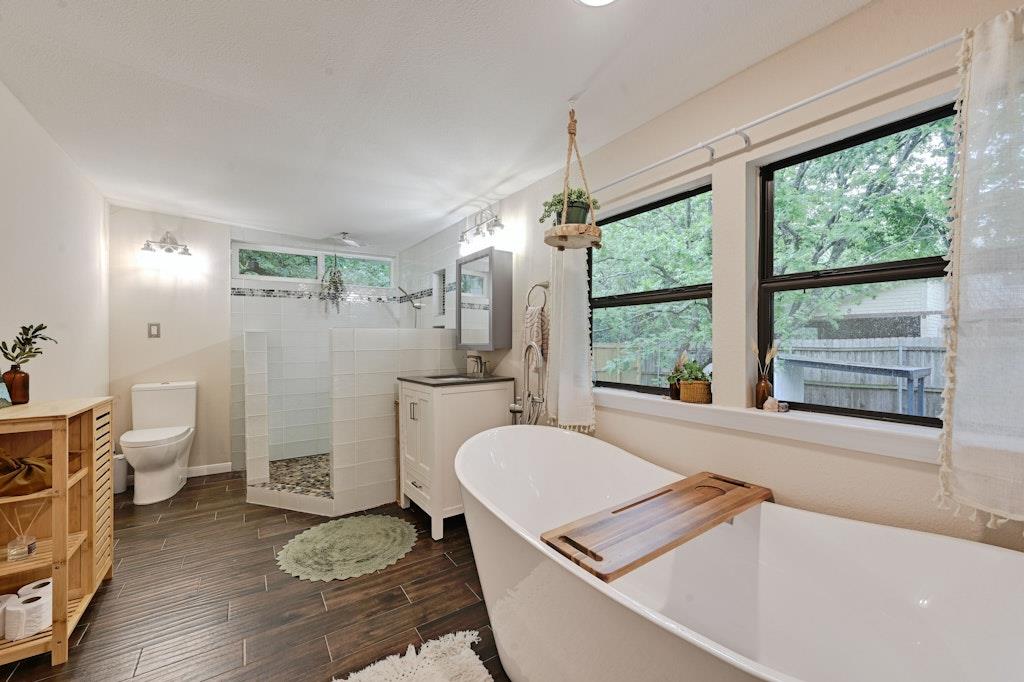 4025 Valley View Rd #2 Property Photo 12