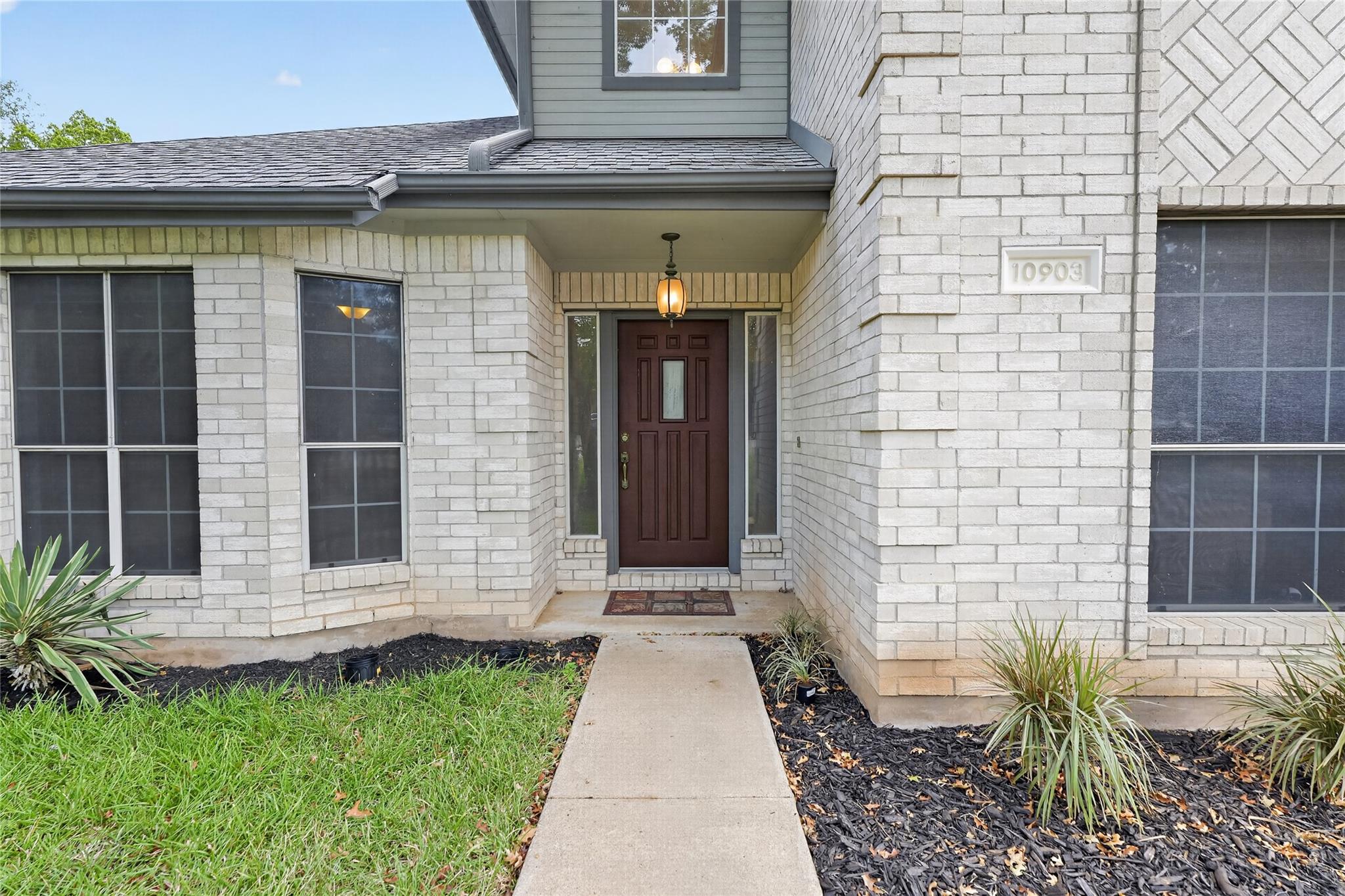 10903 Galleria Cv Property Photo 5
