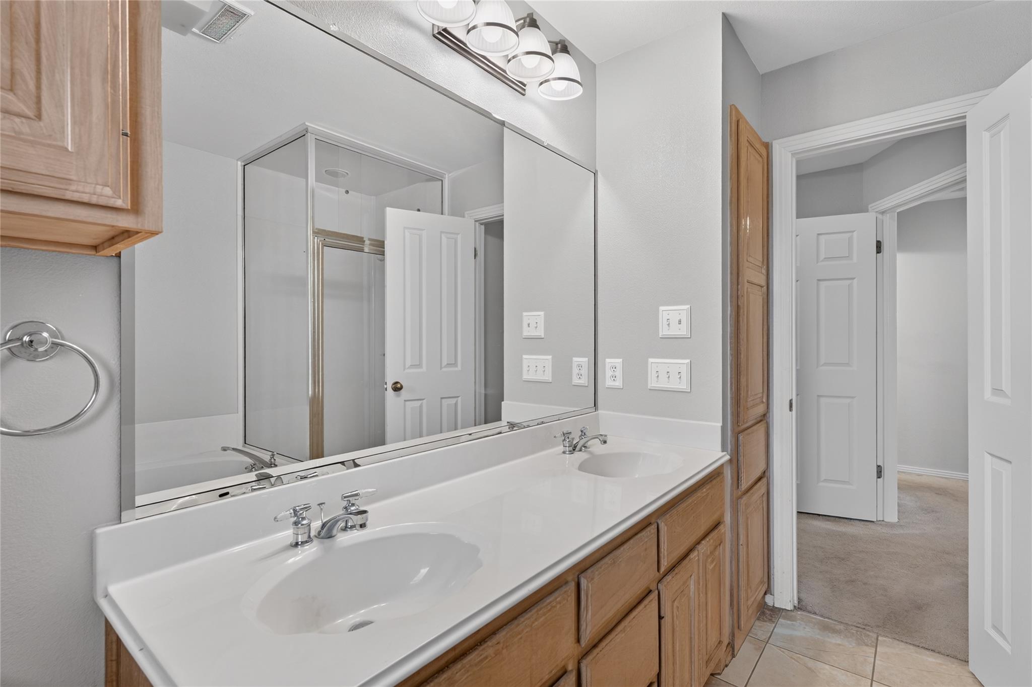 10903 Galleria Cv Property Photo 22