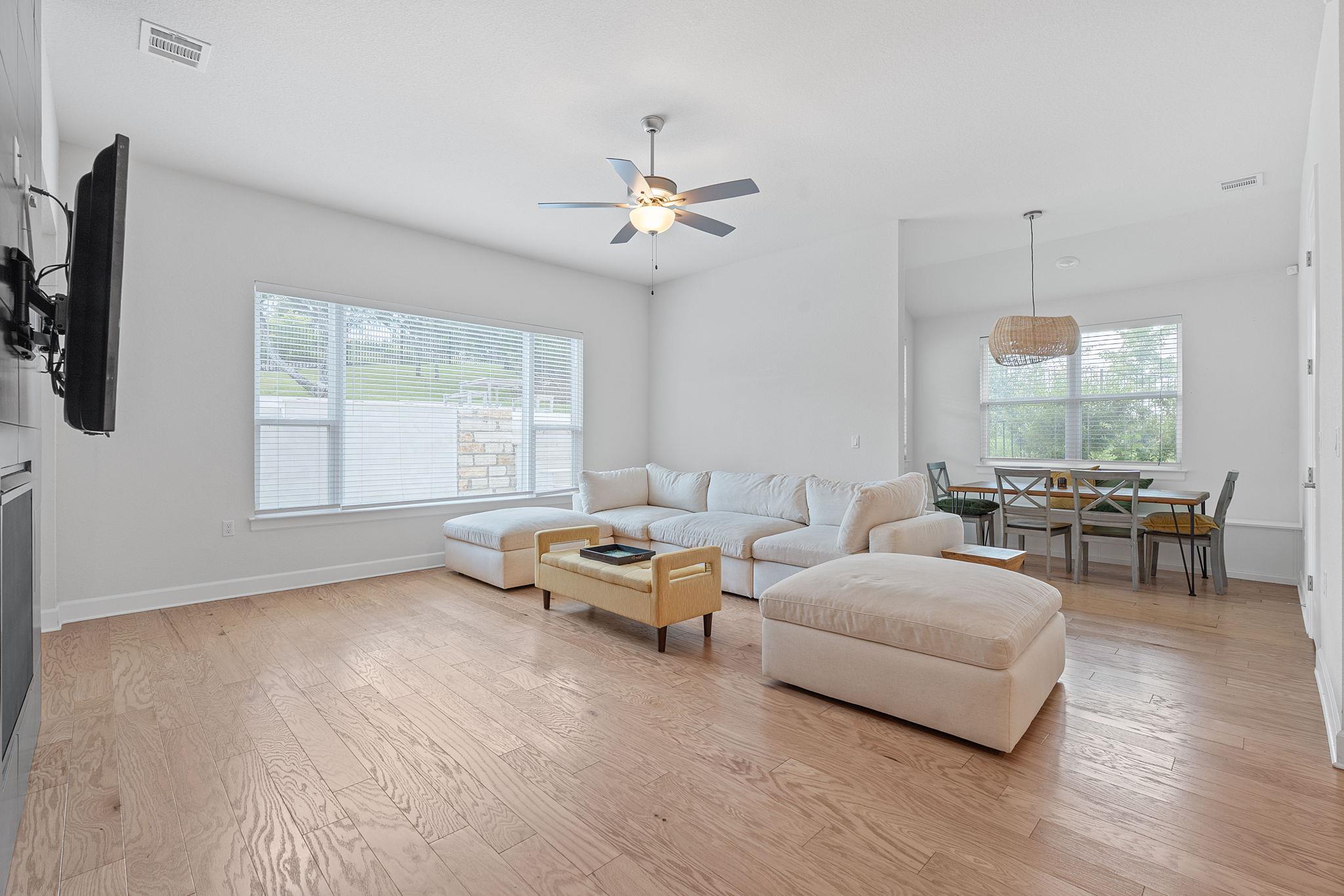 104 Majestic Arroyo Way Property Photo 5