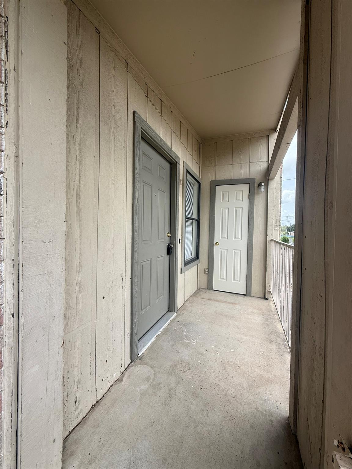 5501 Rose Hill Cir #c Property Photo 3