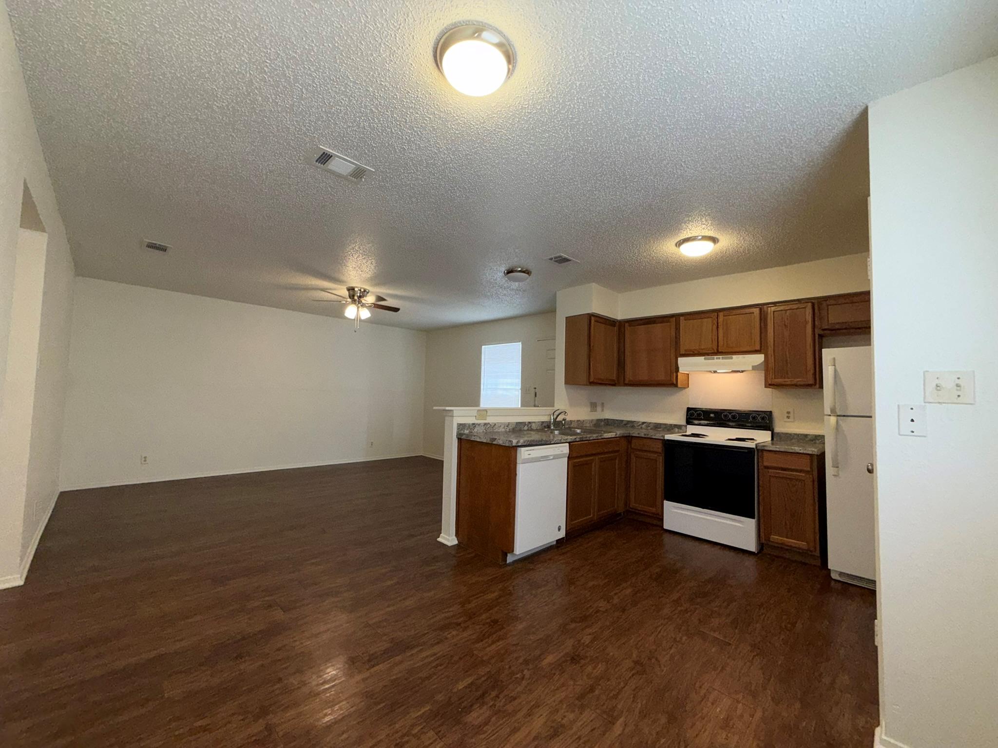 5501 Rose Hill Cir #c Property Photo 6