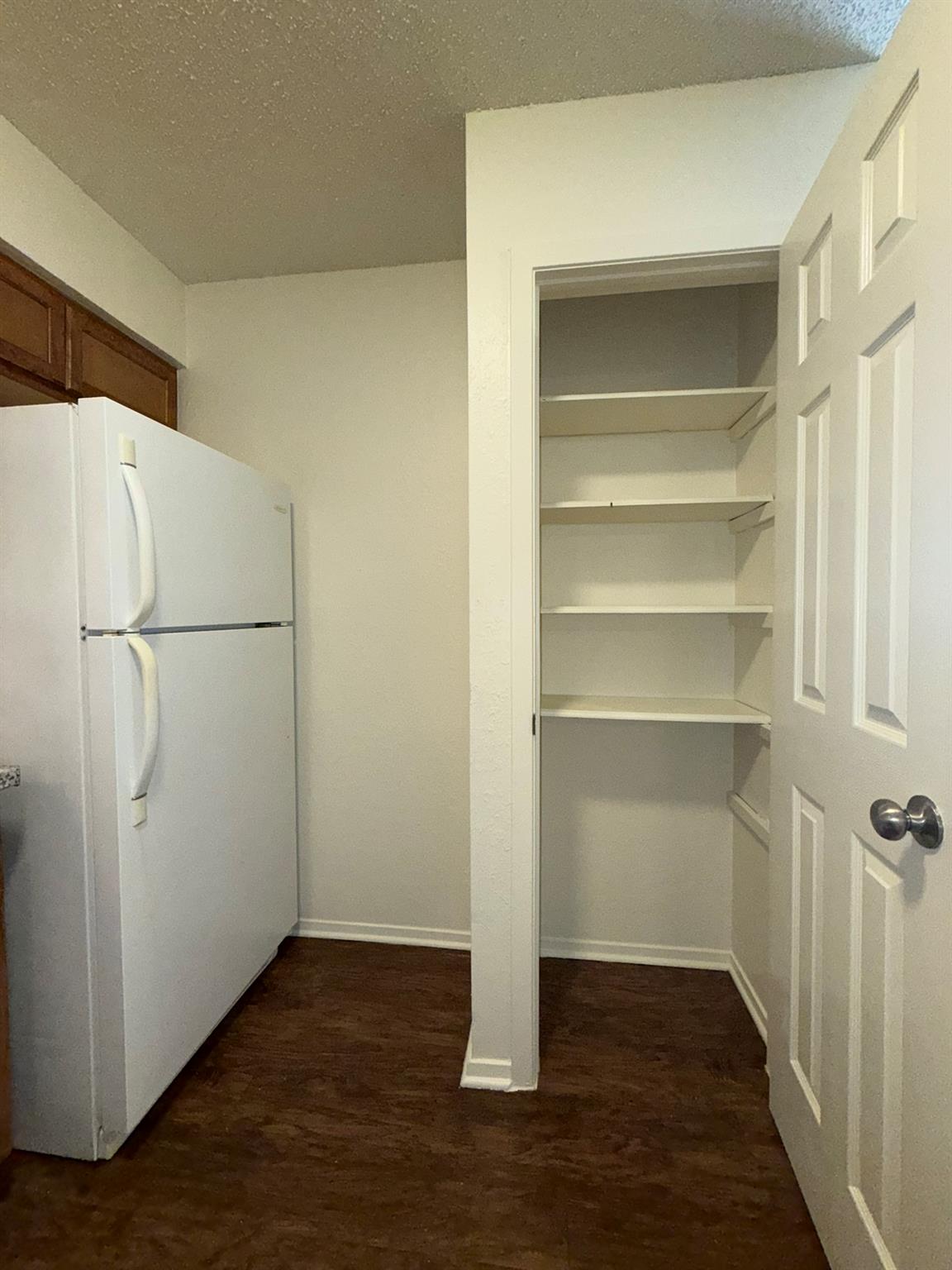 5501 Rose Hill Cir #c Property Photo 8