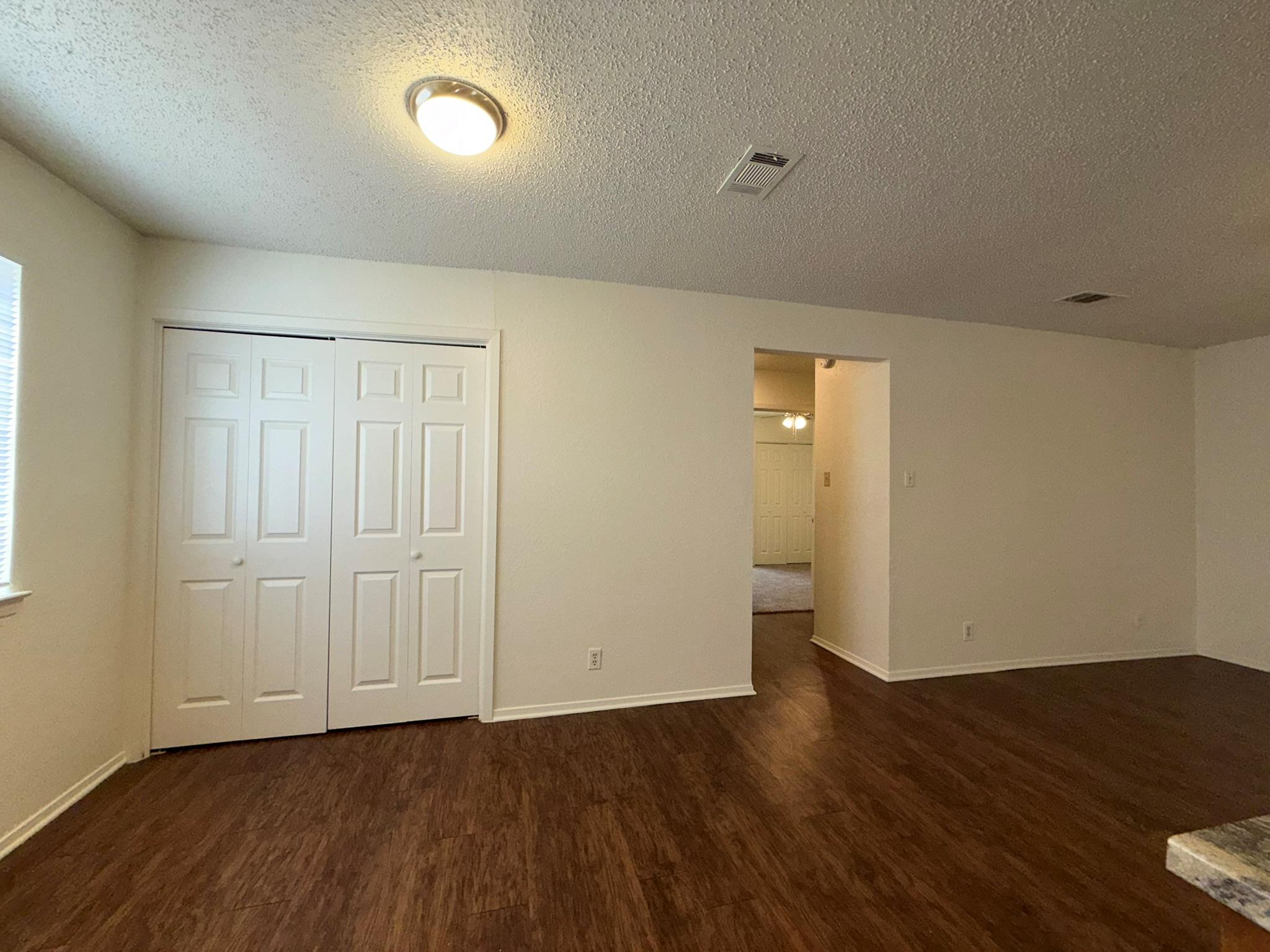 5501 Rose Hill Cir #c Property Photo 10