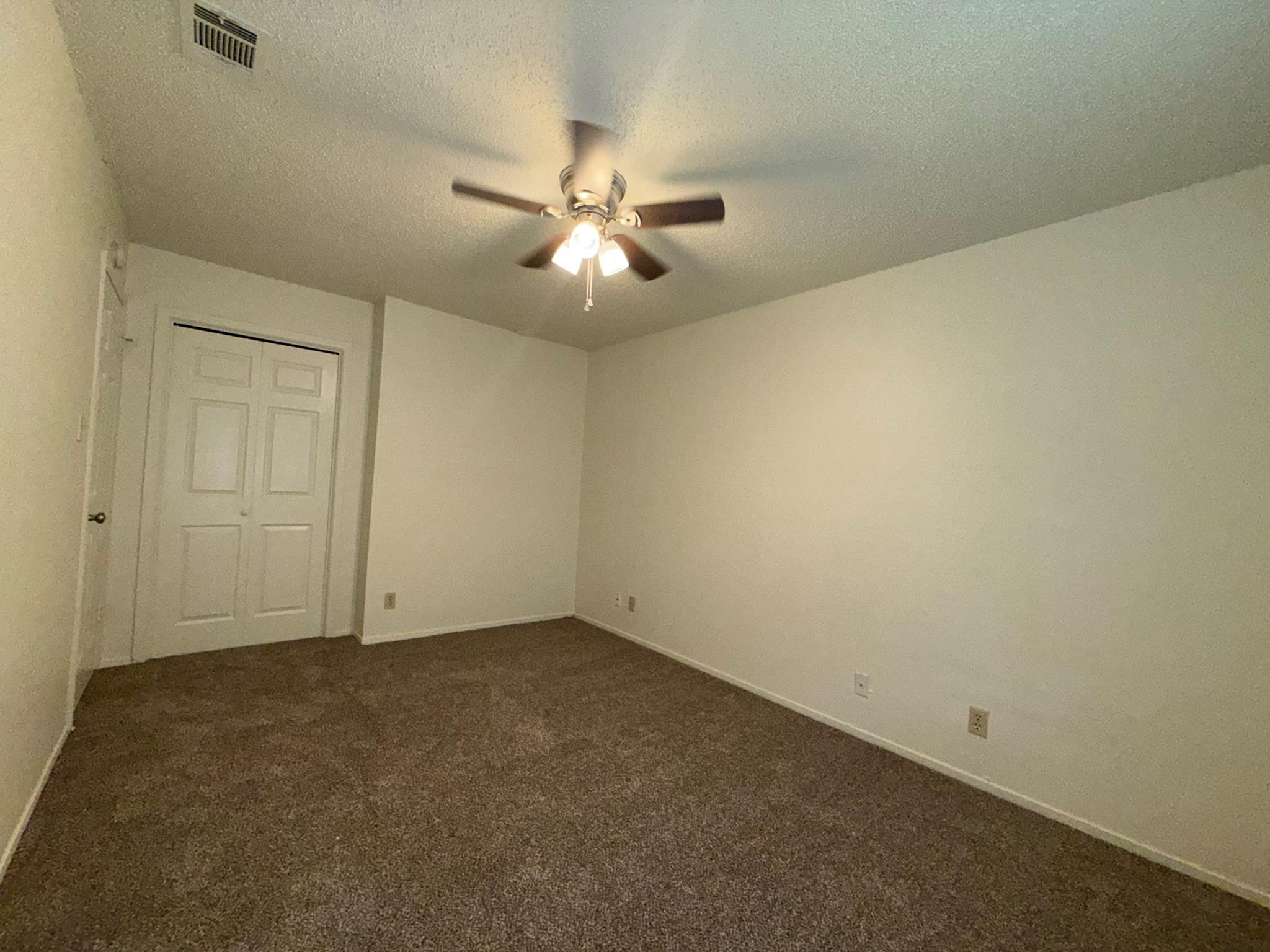 5501 Rose Hill Cir #c Property Photo 11