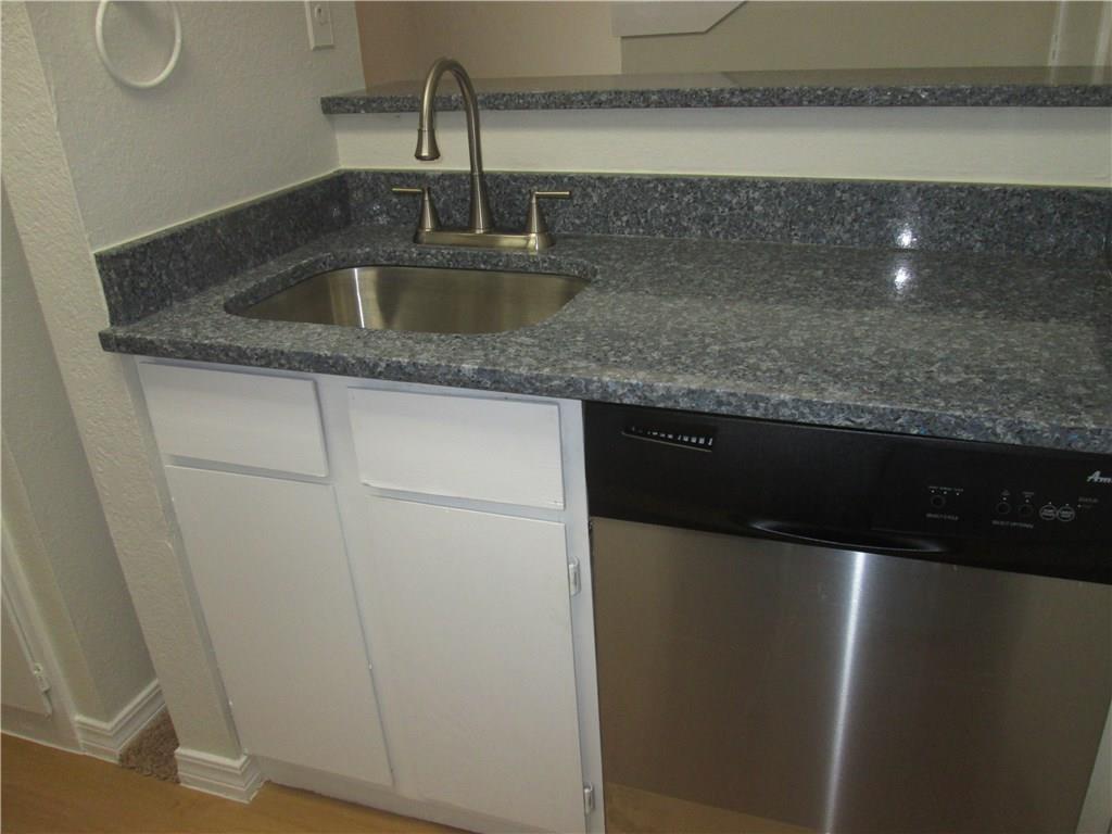 513 South Park Dr #103 Property Photo 10