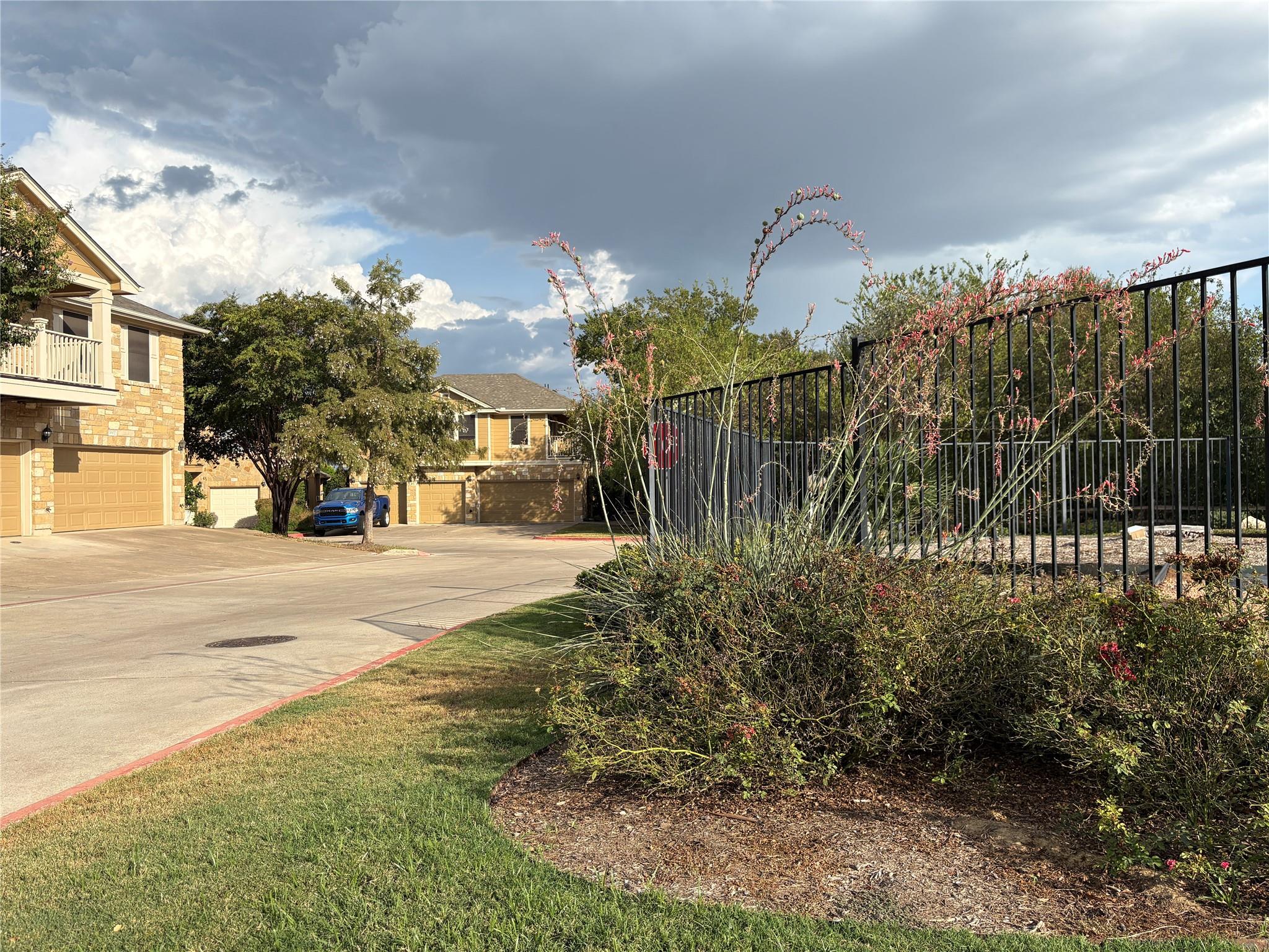 16100 S Great Oaks Dr #4101 Property Photo 16