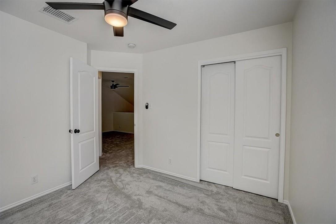 2016 Ravenscroft Dr Property Photo 28