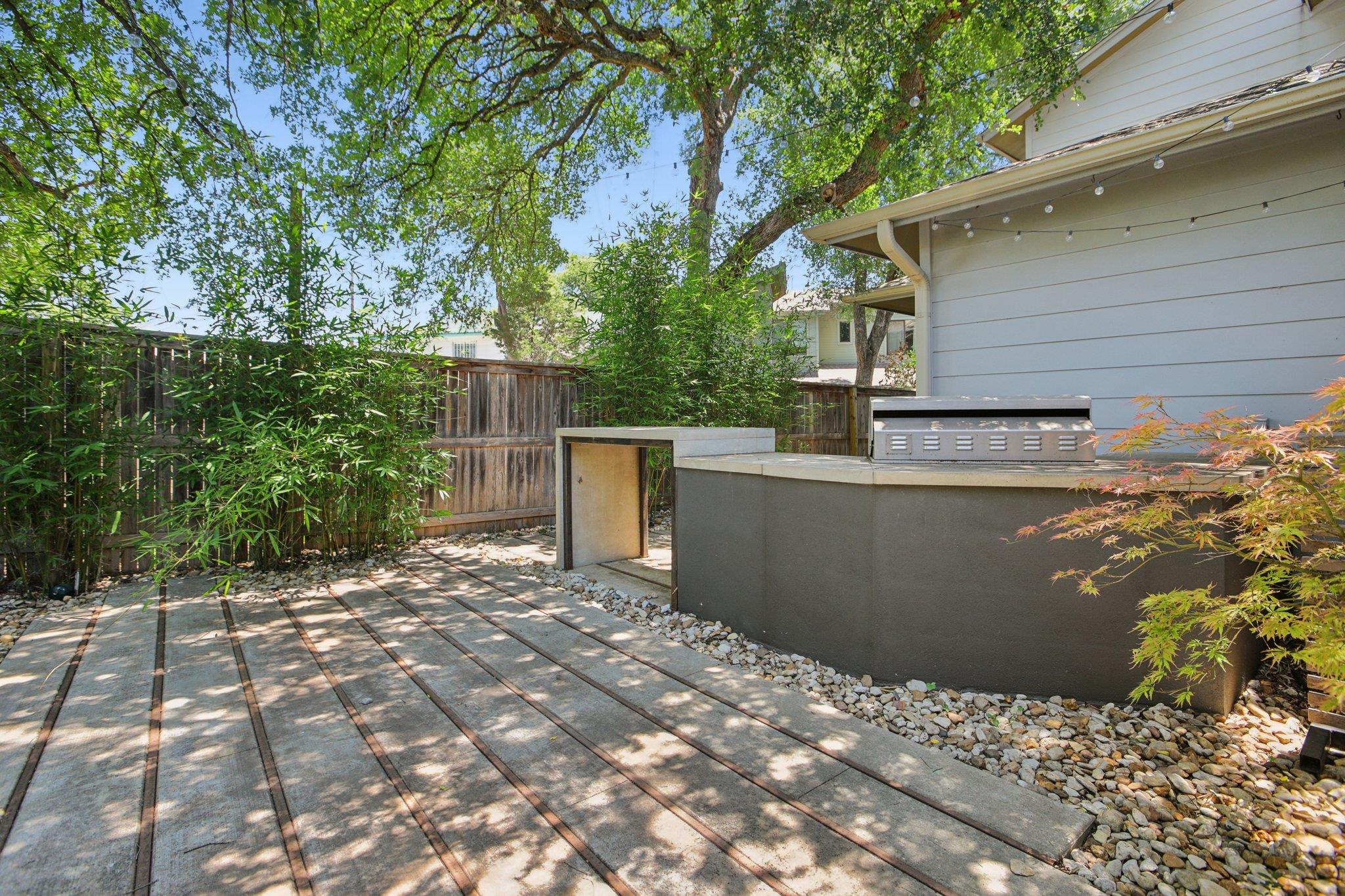 4008 Valley View Rd #a Property Photo 16