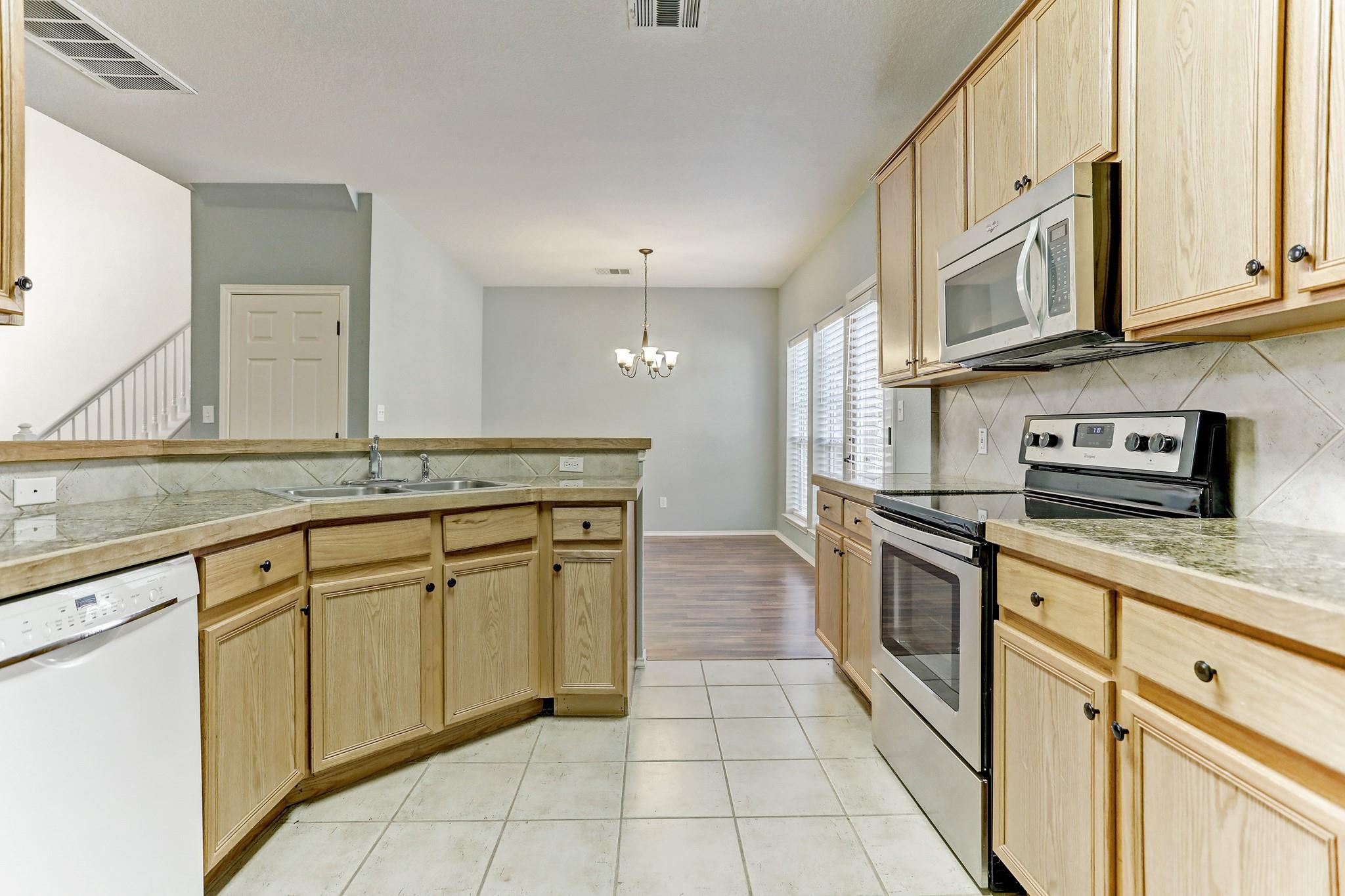 20904 Waterside Dr #3 Property Photo 7