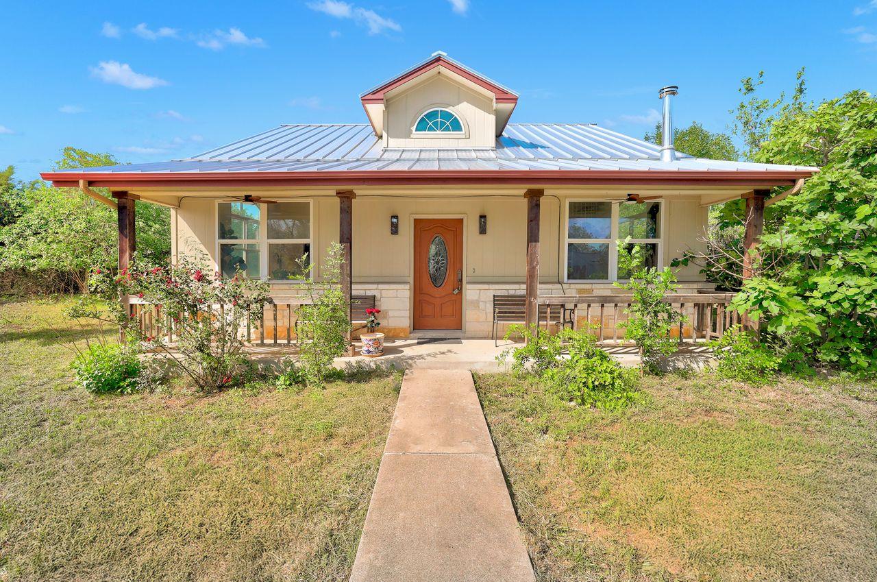 195 Live Oak Property Photo