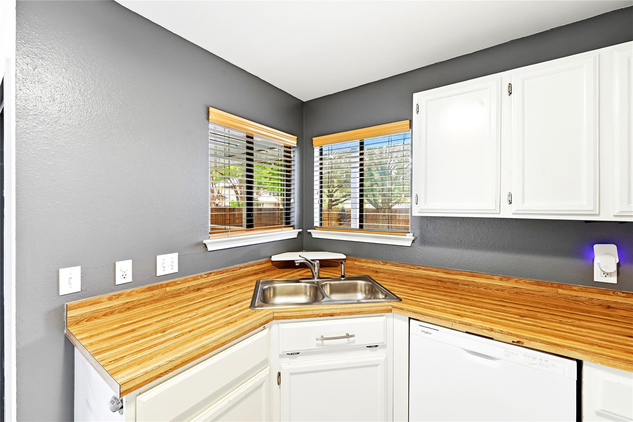 8401 Siskin Cv Property Photo 11