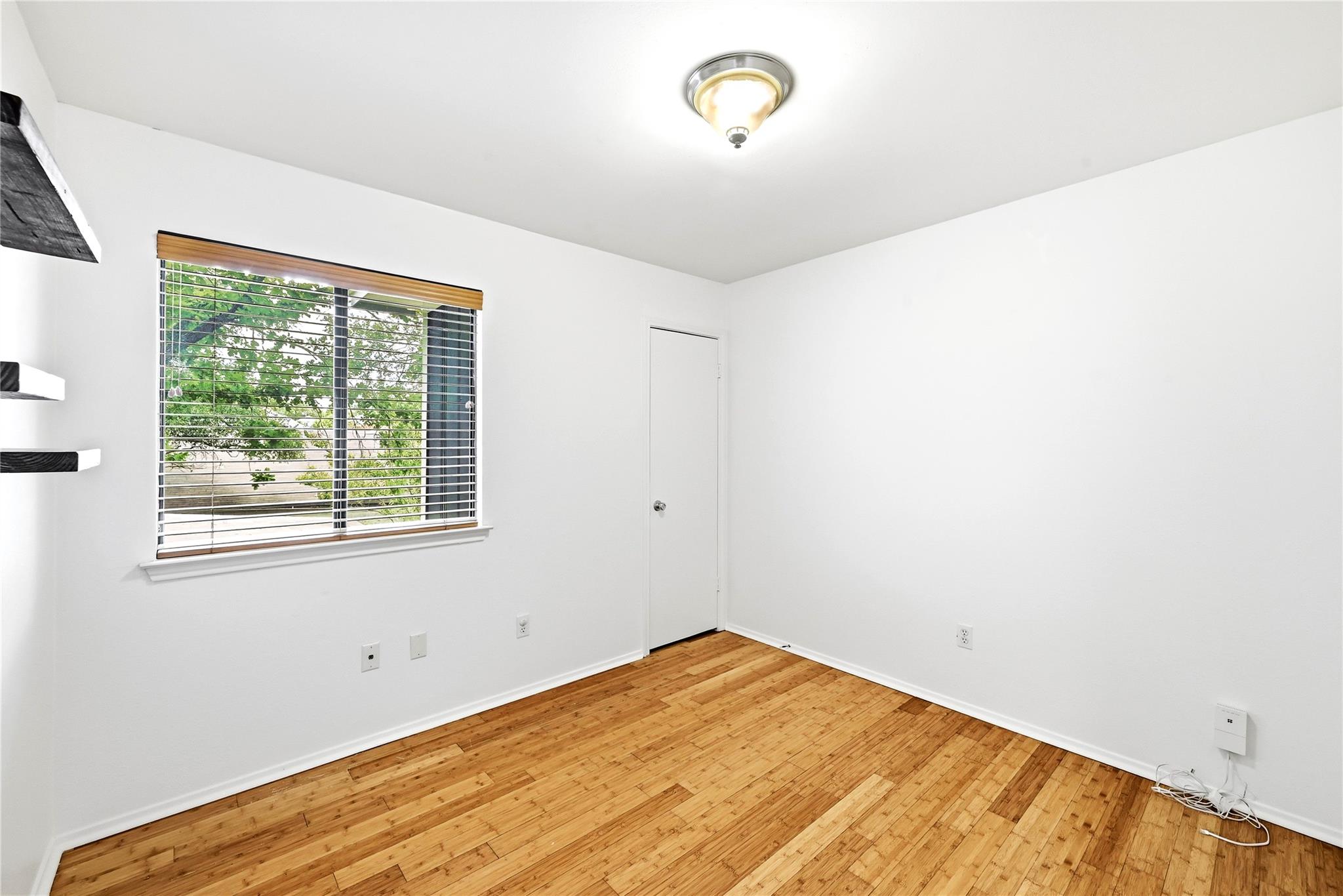 8401 Siskin Cv Property Photo 19