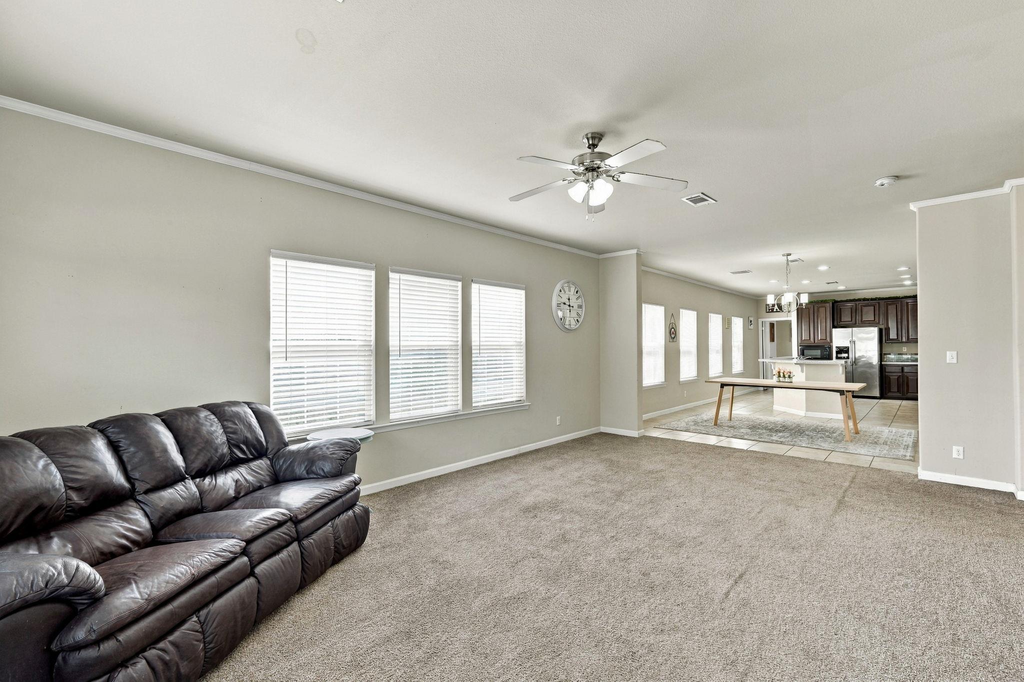 244 Heatherwood Dr #16 Property Photo 7