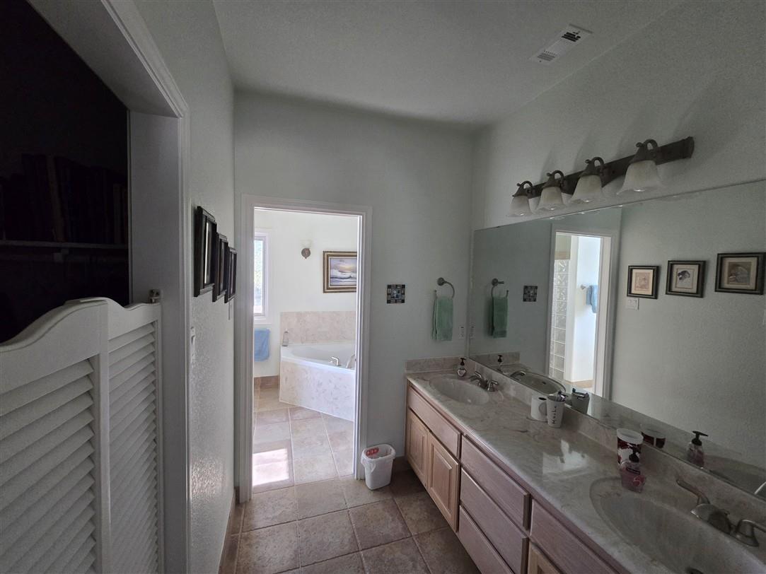 543 County Road 4620 None Property Photo 14