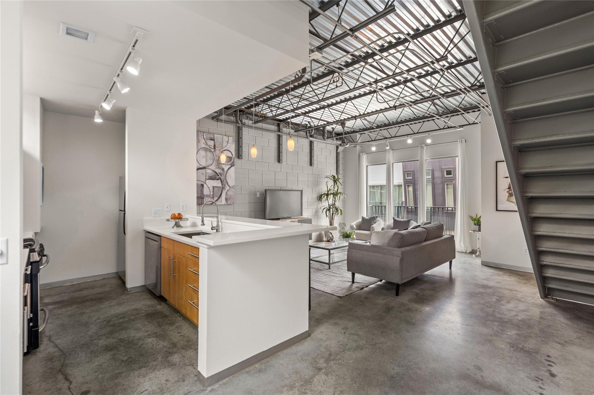 4801 S Congress Ave #n2 Property Photo 4