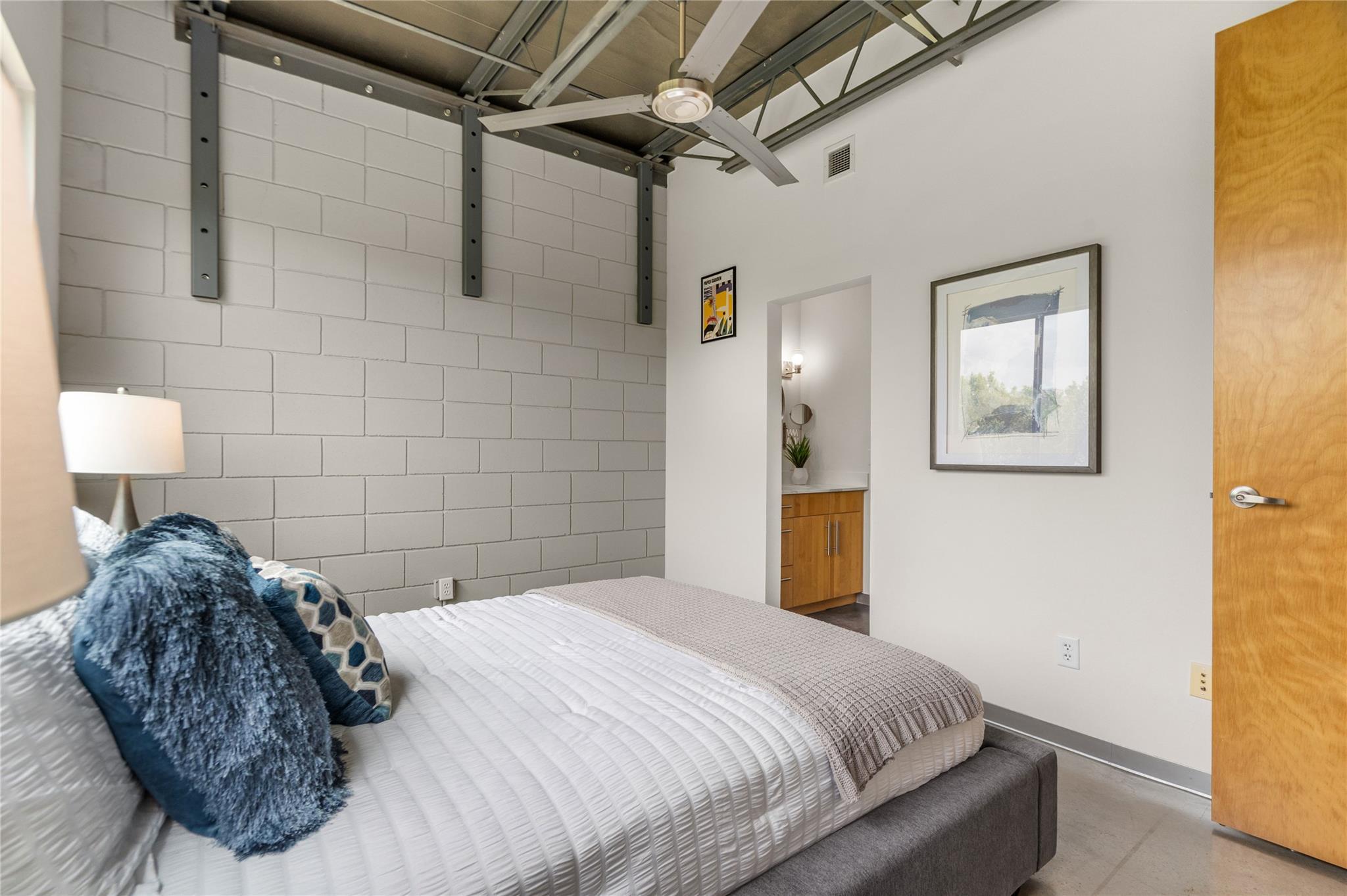 4801 S Congress Ave #n2 Property Photo 17