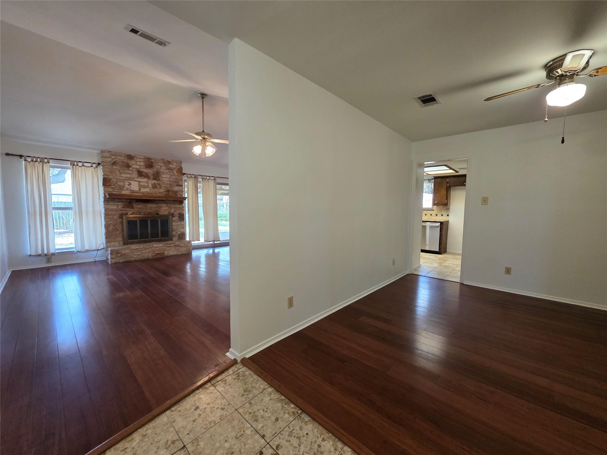 10909 Hillside Oak Ln Property Photo 2