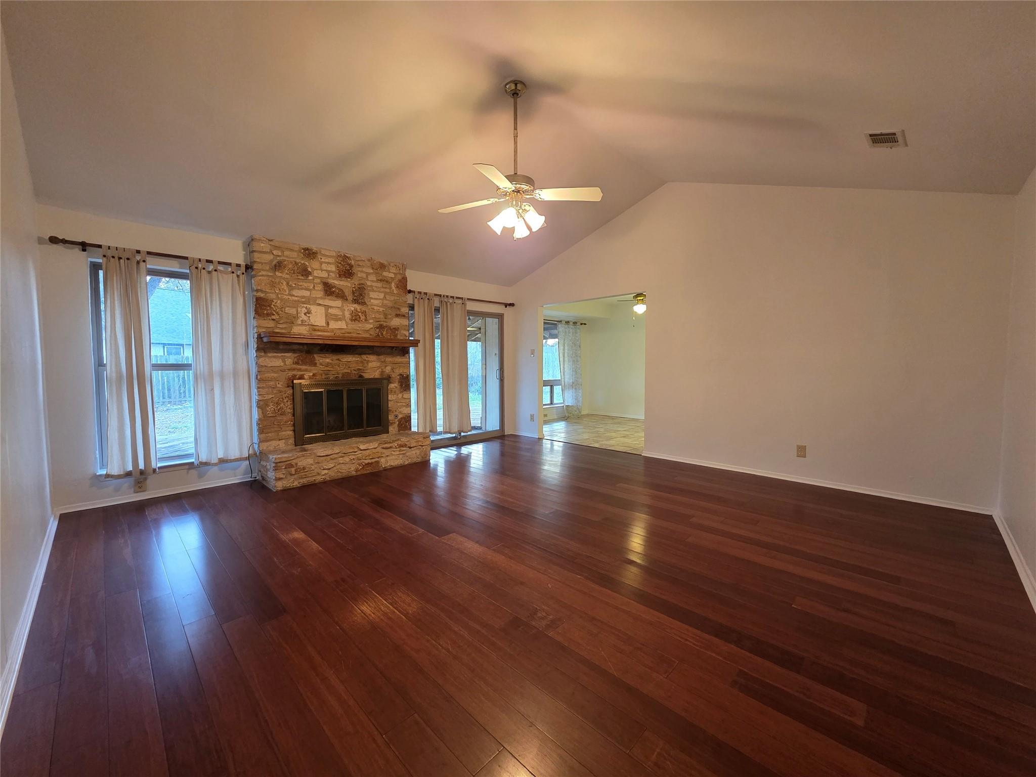 10909 Hillside Oak Ln Property Photo 3
