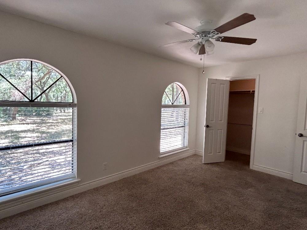 725 Shady Hollow Dr Property Photo 22