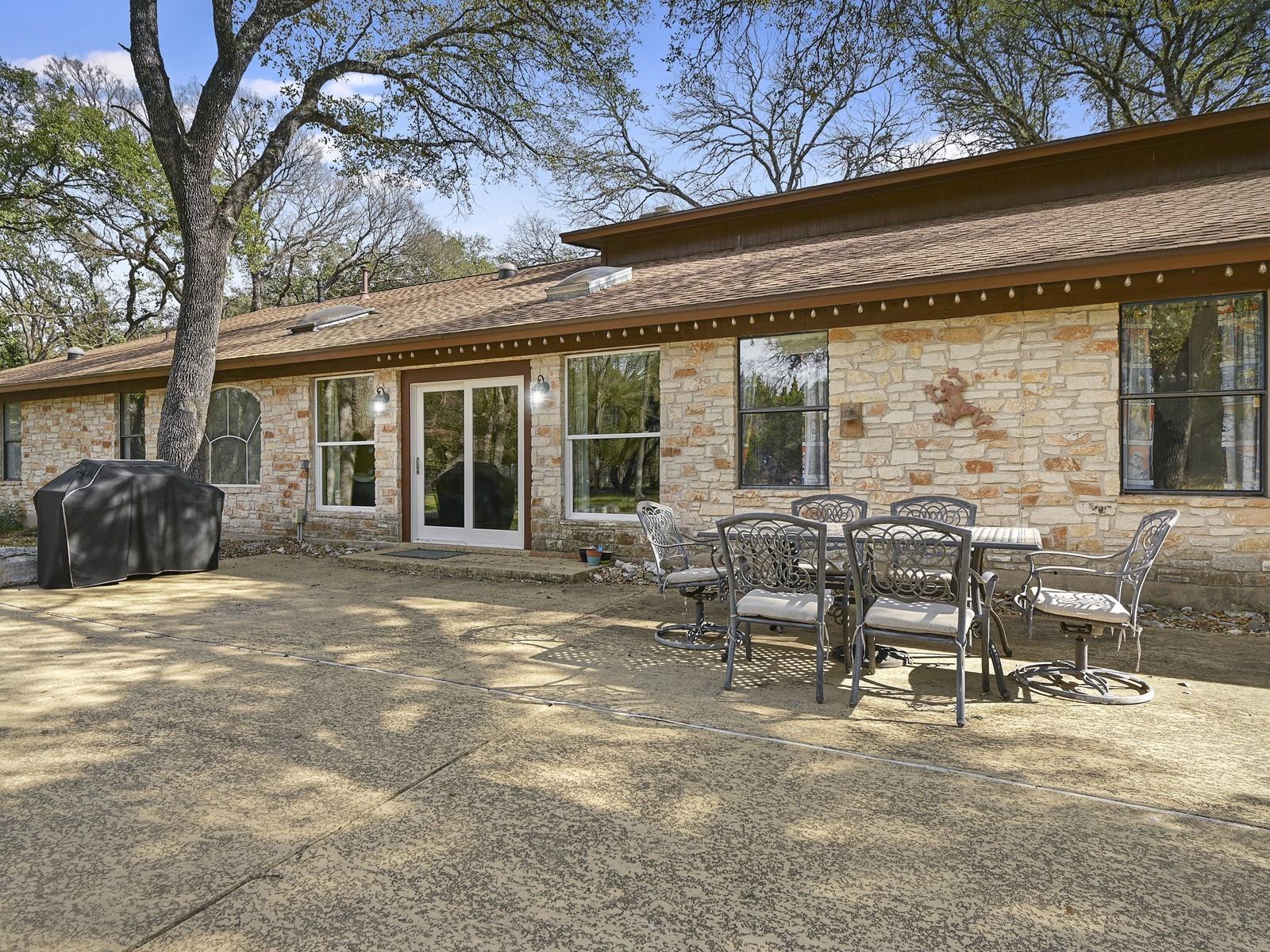 725 Shady Hollow Dr Property Photo 34