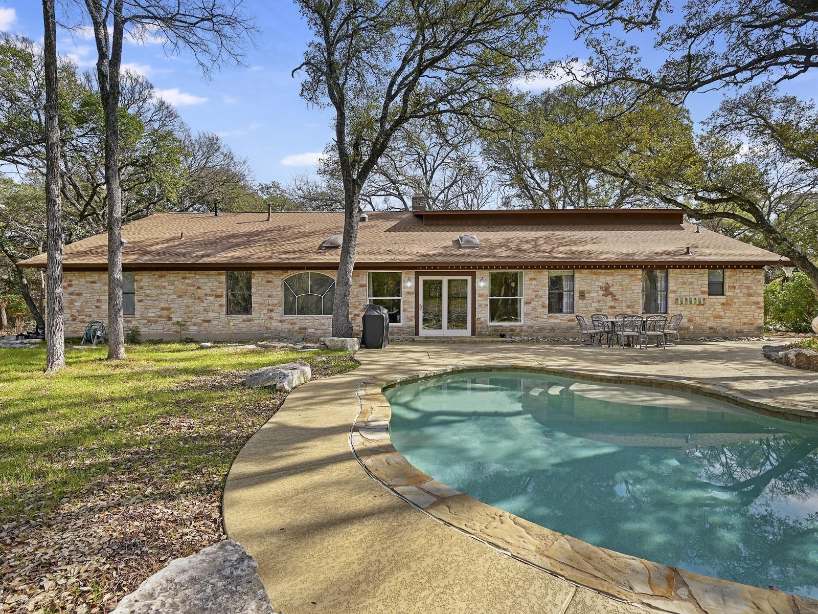 725 Shady Hollow Dr Property Photo 38