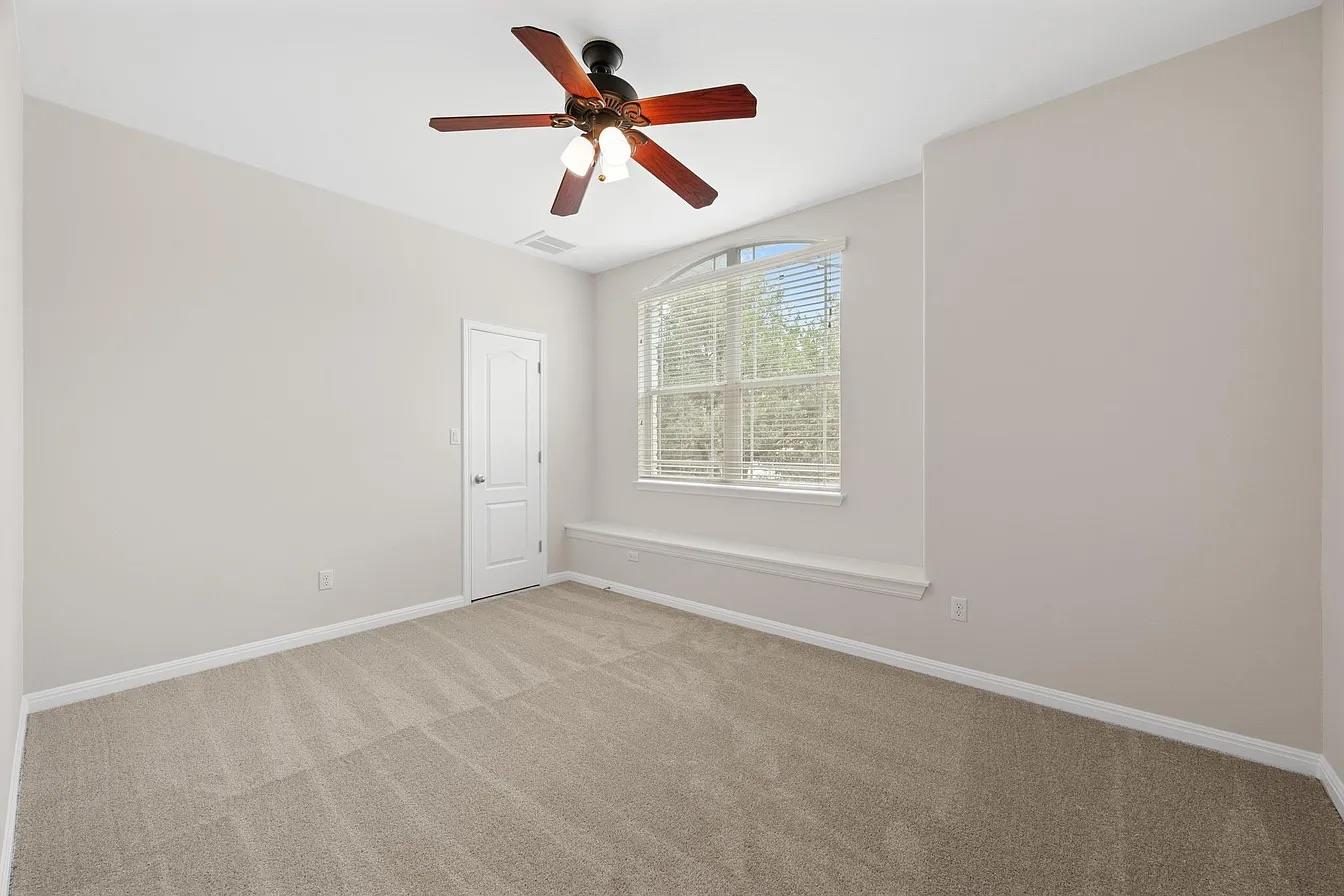 703 S Frontier Ln Property Photo 35