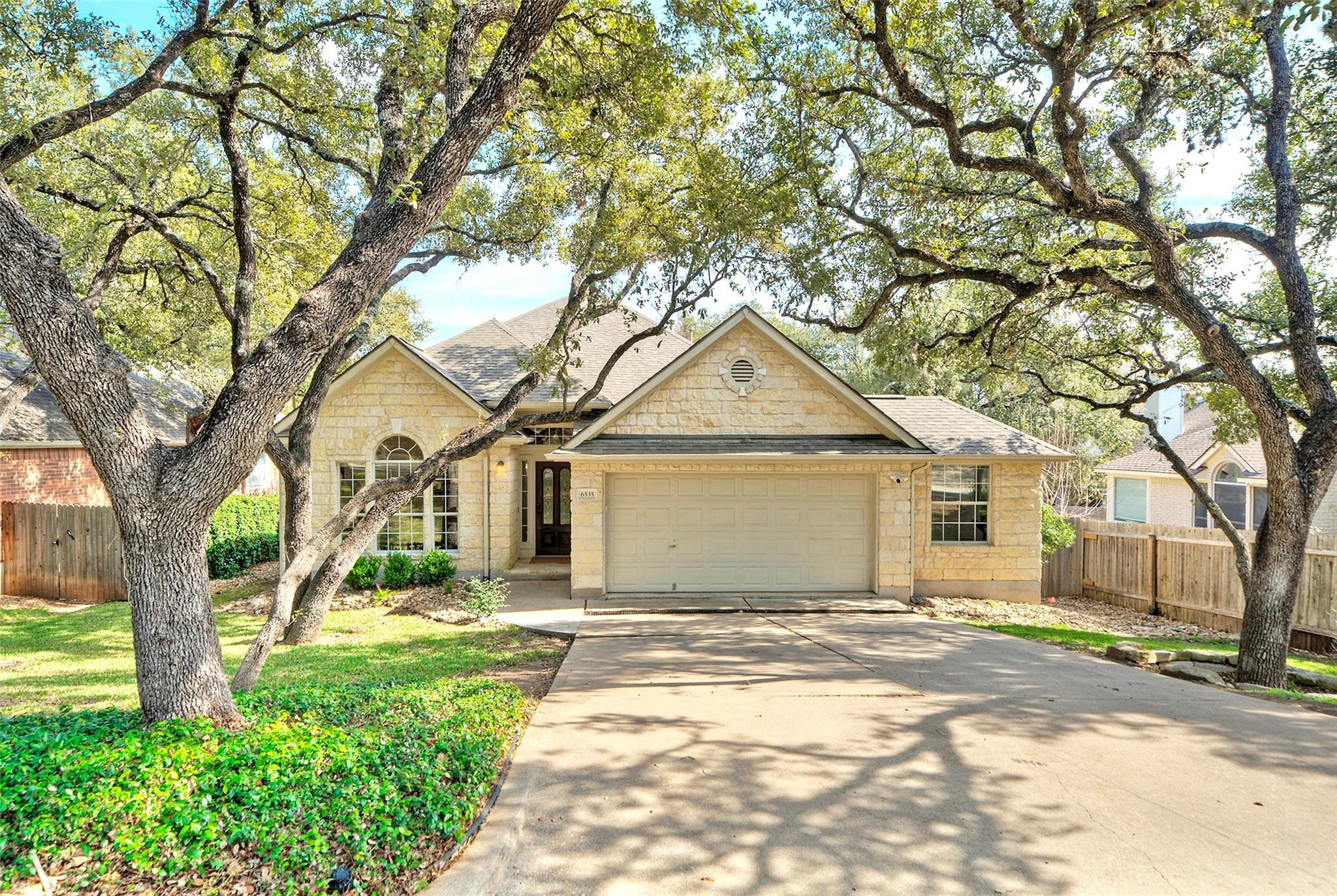 6535 Clairmont Dr Property Photo