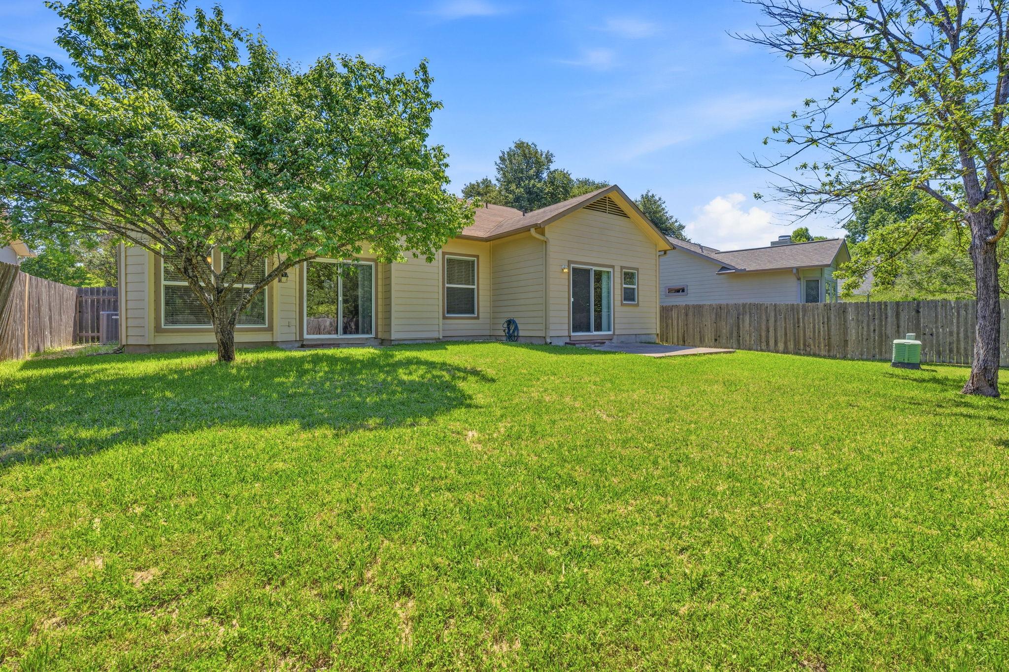 14818 Yellowleaf Trl Property Photo 18