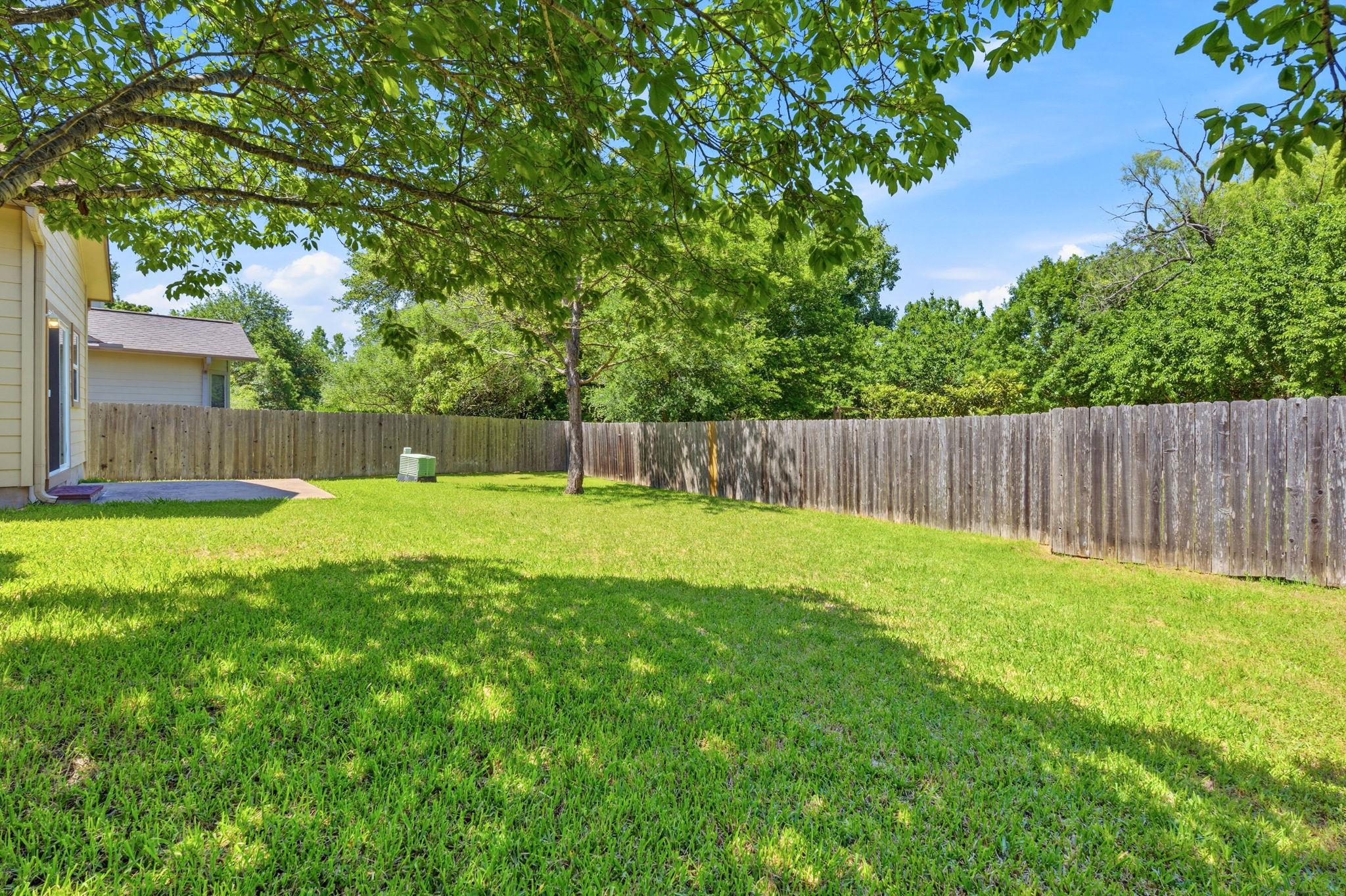 14818 Yellowleaf Trl Property Photo 19