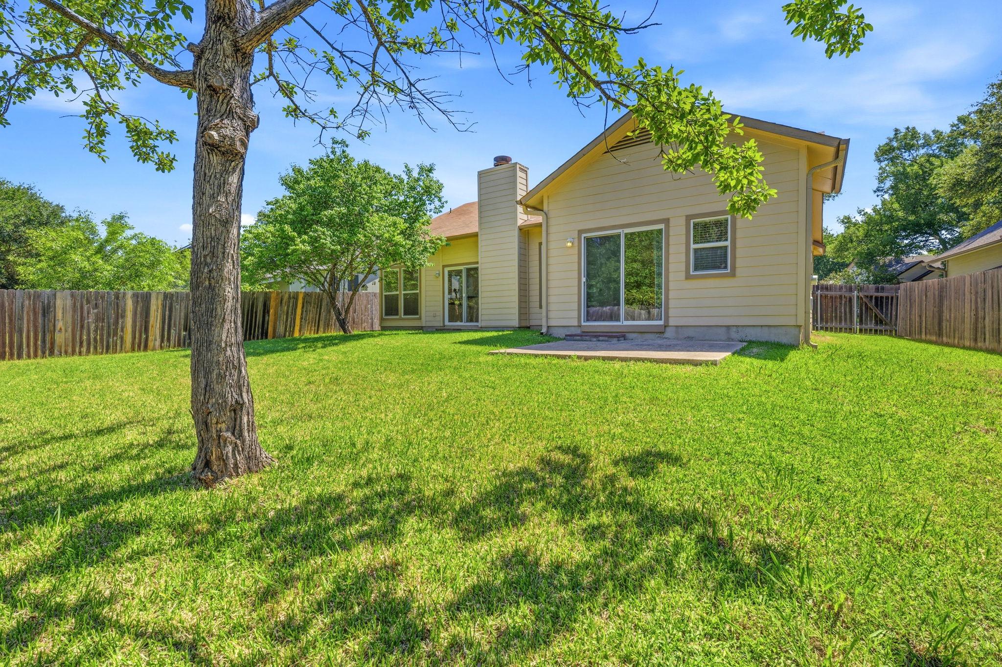 14818 Yellowleaf Trl Property Photo 20