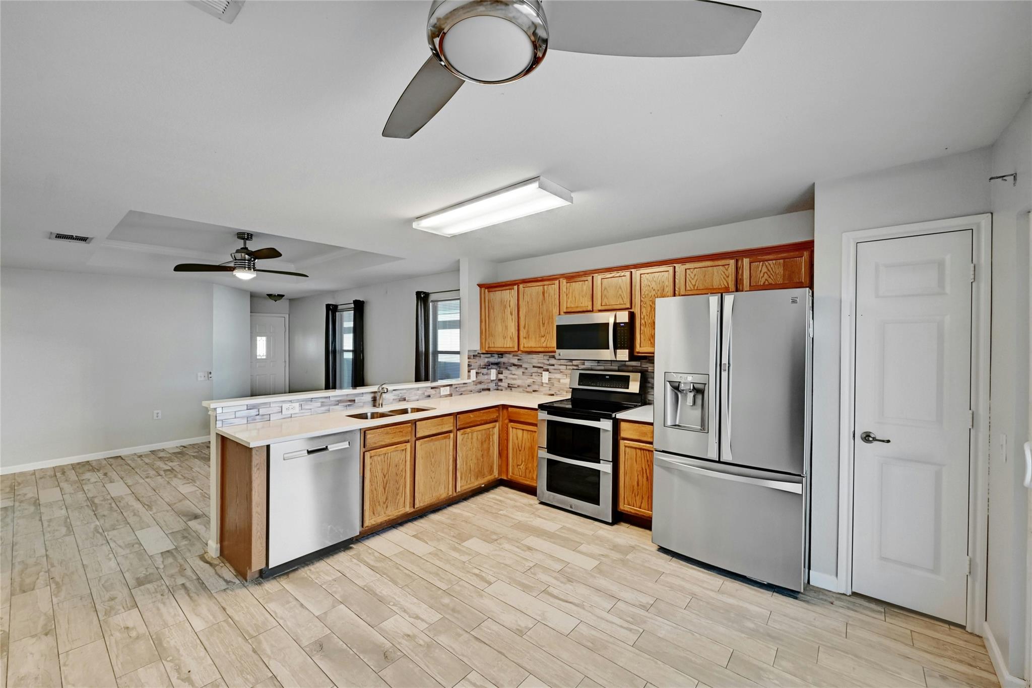 7405 Cayenne Ln Property Photo 10