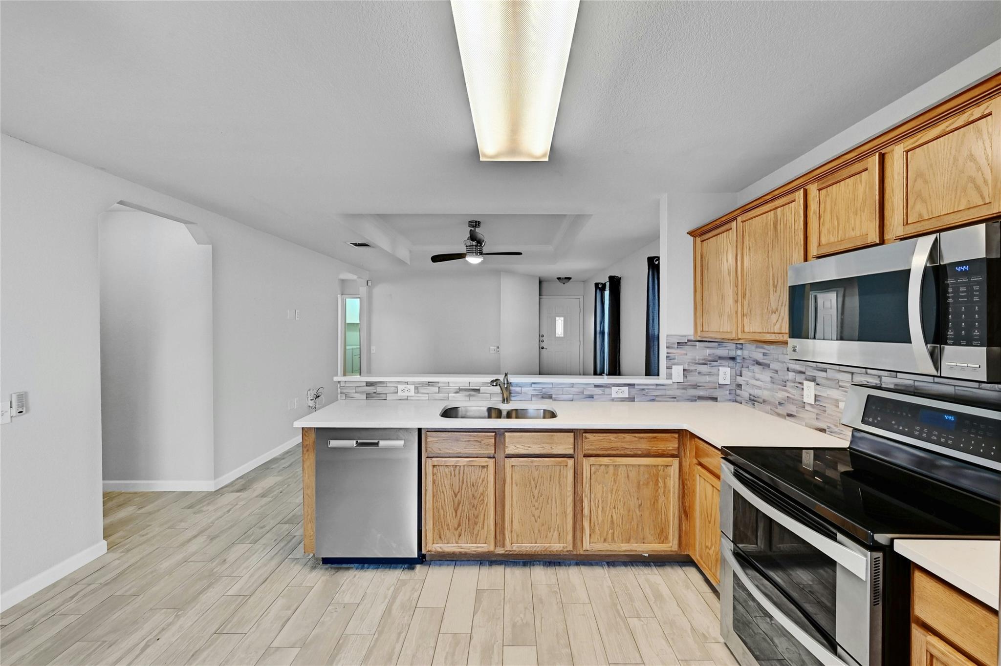 7405 Cayenne Ln Property Photo 11