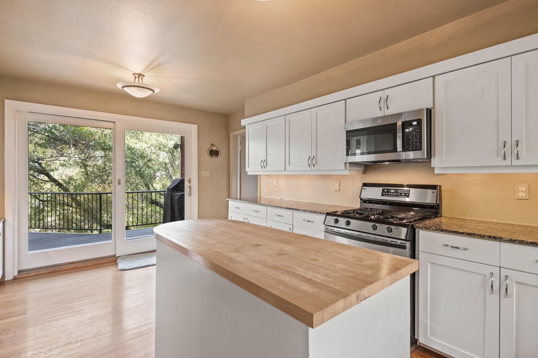 2300 Toro Canyon Rd Property Photo 13