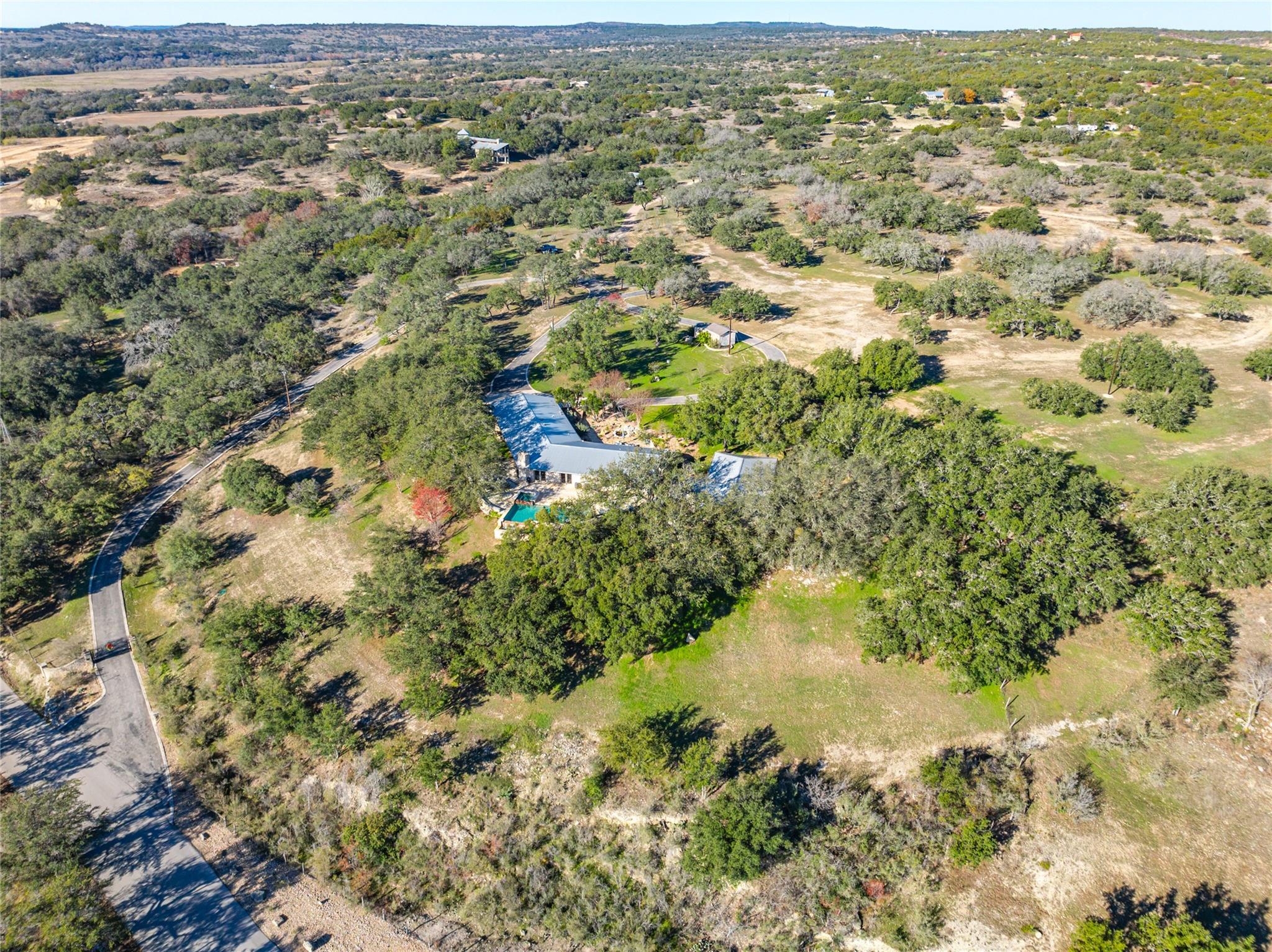 2910 Fall Creek Rd Property Photo 18