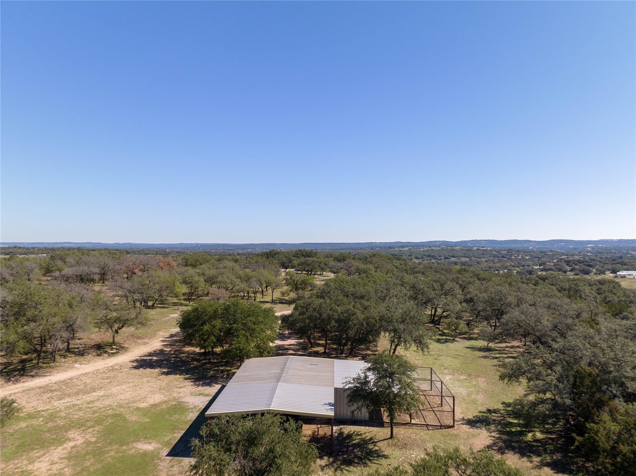 2910 Fall Creek Rd Property Photo 37