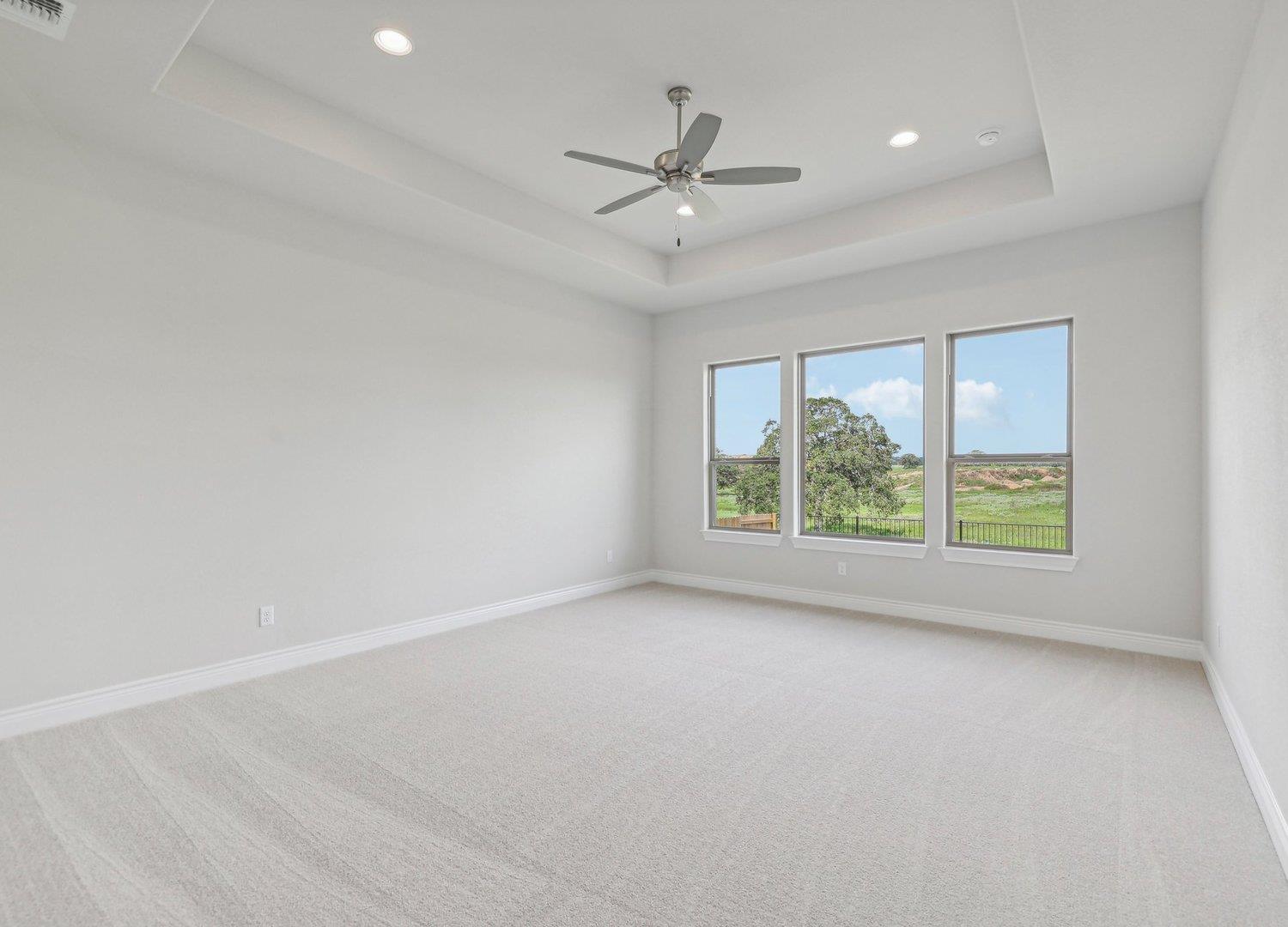 118 Firethorn Loop Property Photo 9