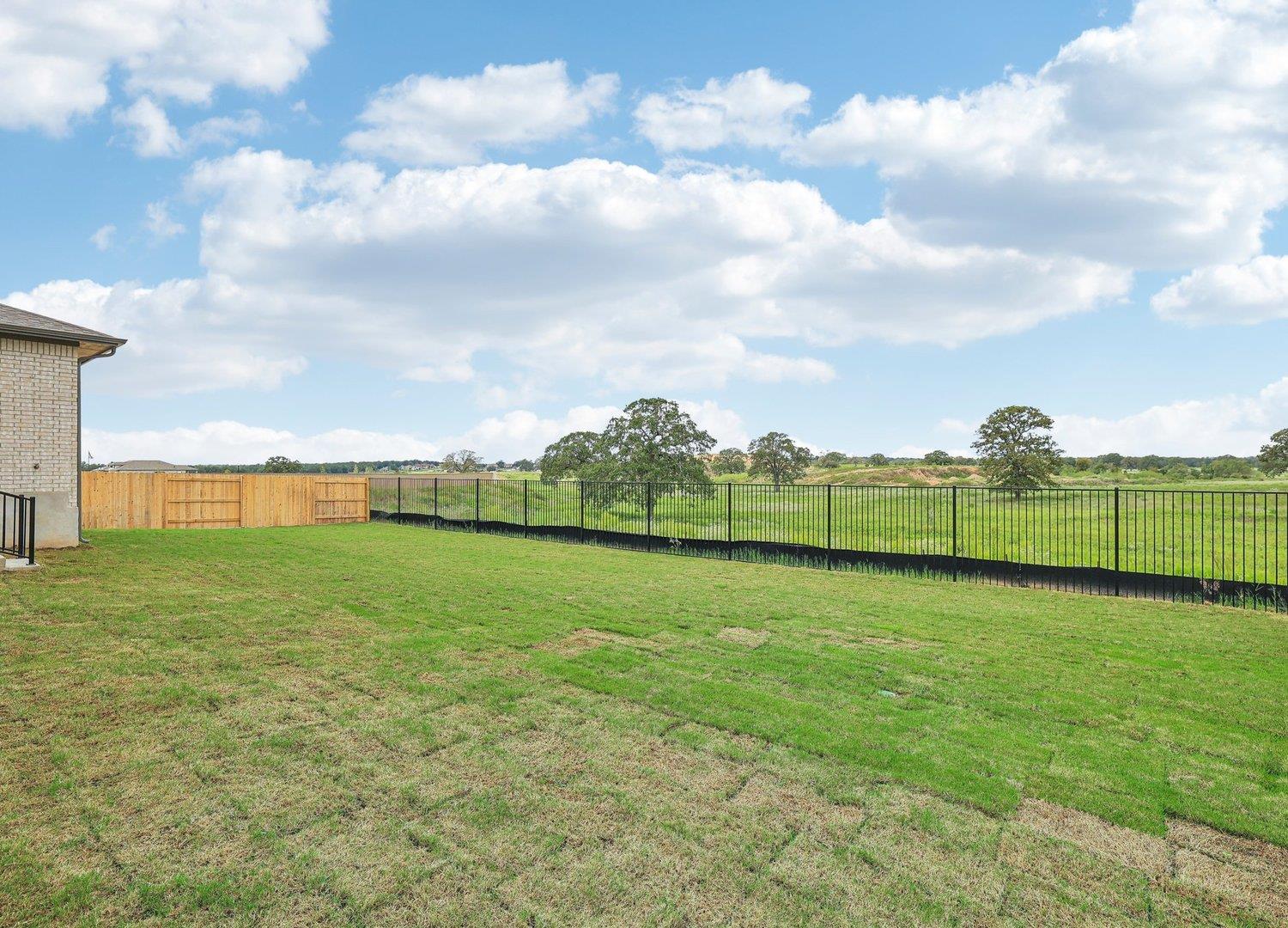 118 Firethorn Loop Property Photo 17