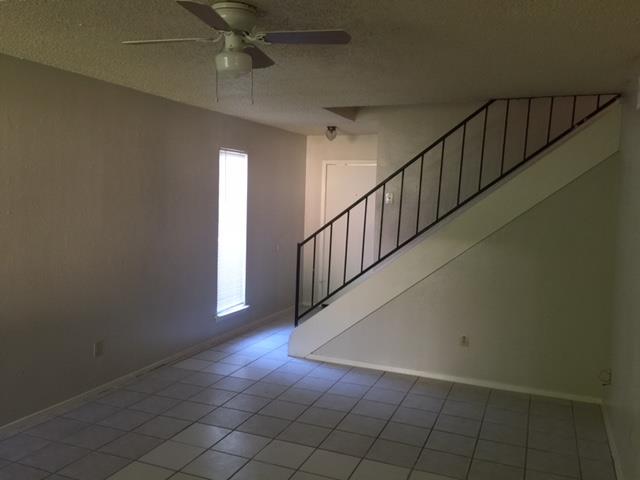 2410 Burleson Ct B Property Photo 3