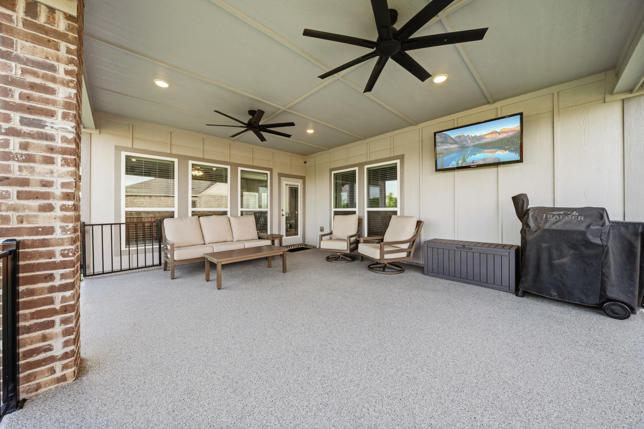 1202 Carnaby Dr Property Photo 27