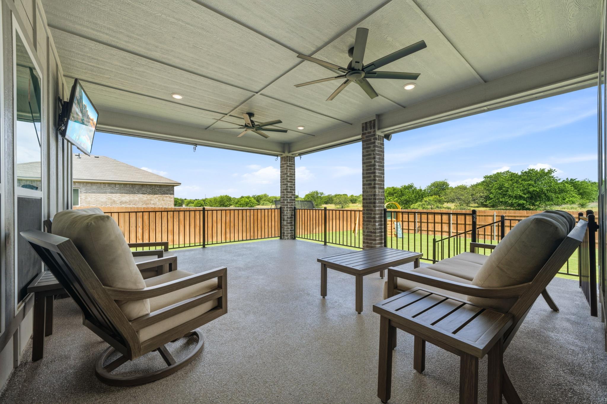 1202 Carnaby Dr Property Photo 32