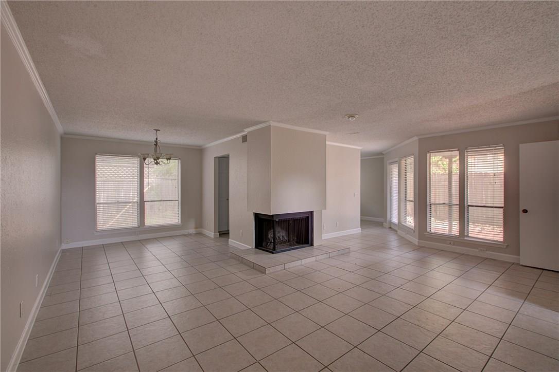 8402 Tallwood Dr #b Property Photo 4