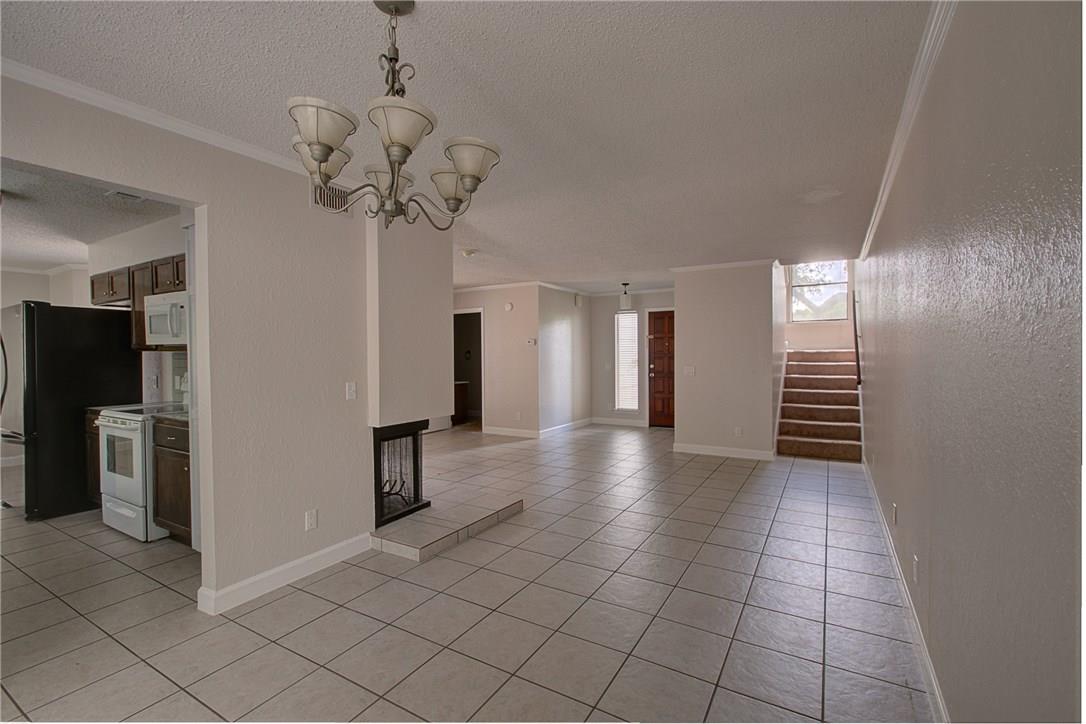 8402 Tallwood Dr #b Property Photo 5
