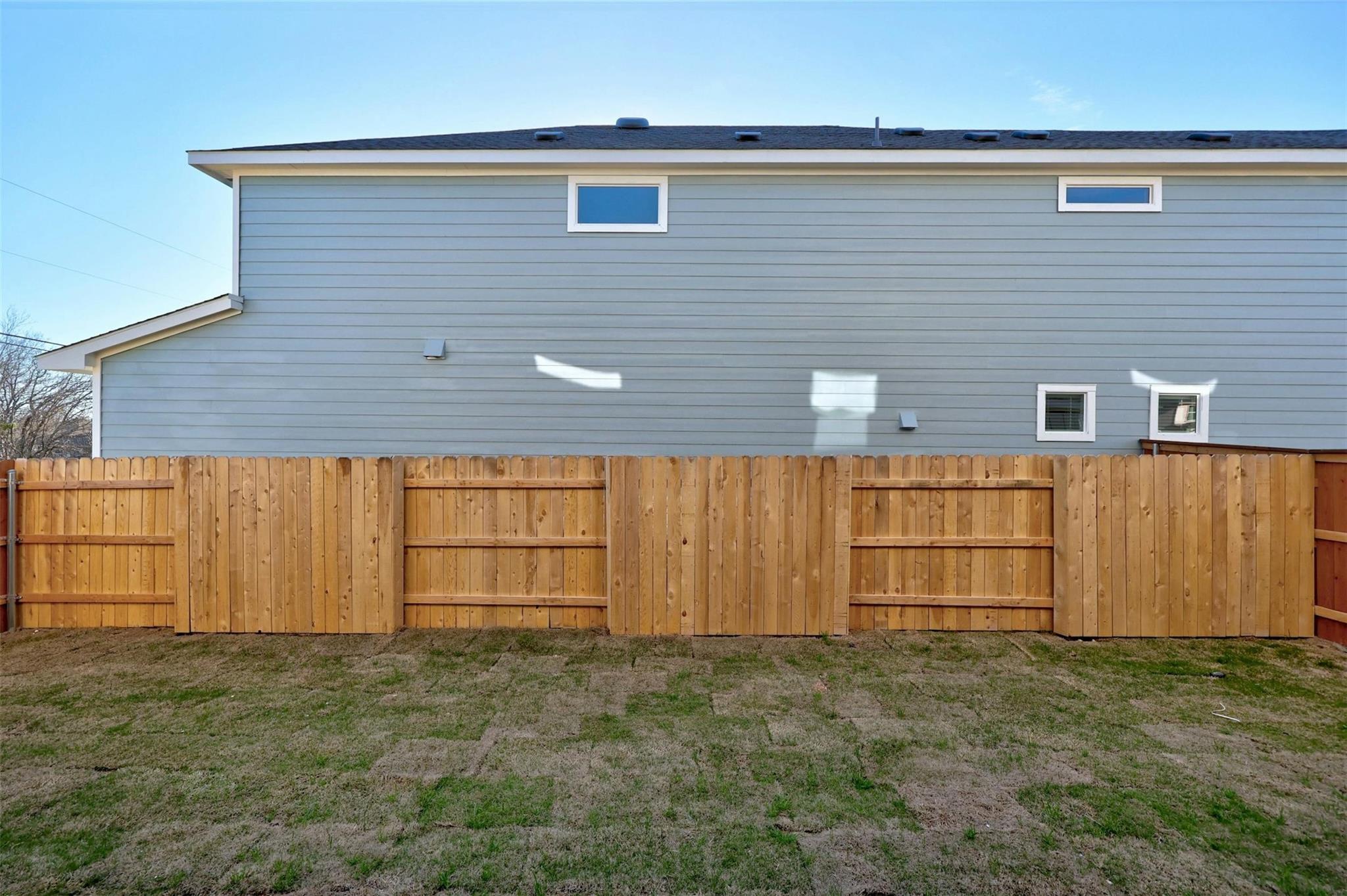 2301 Wallin Bradley Dr Property Photo 30