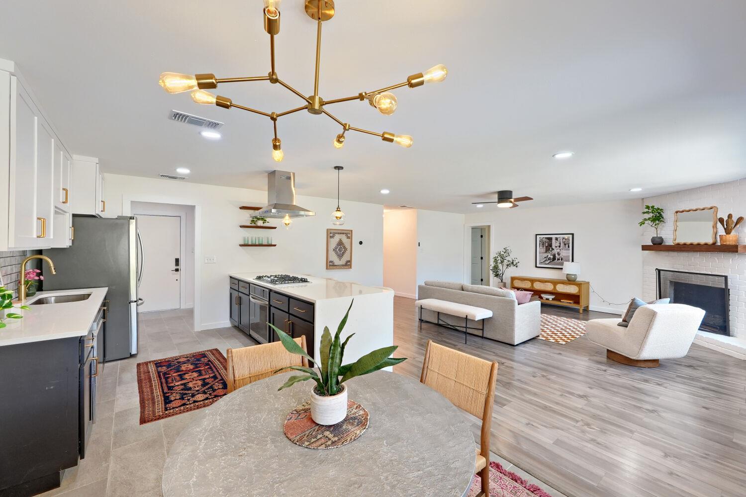 6108 Bridlington Cir Property Photo 7