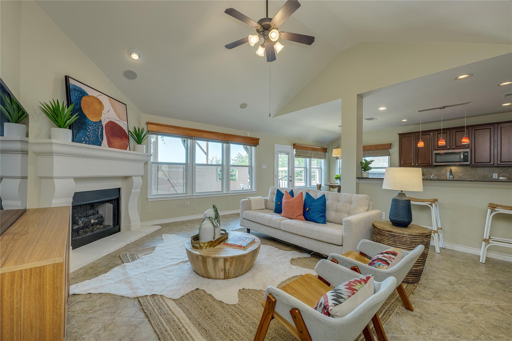 2412 Guara Dr Property Photo 1