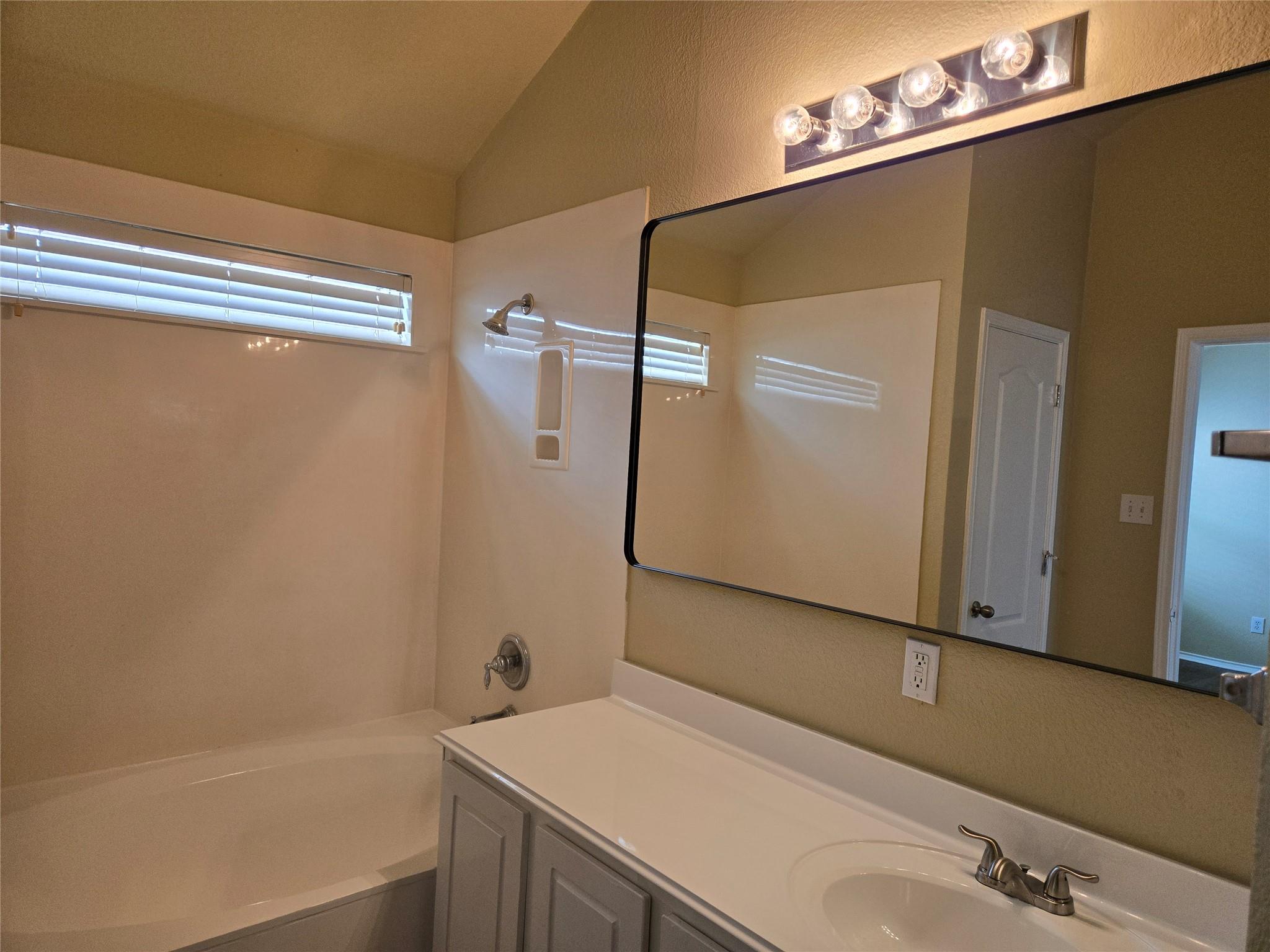 2118 Rachel Ln Property Photo 9