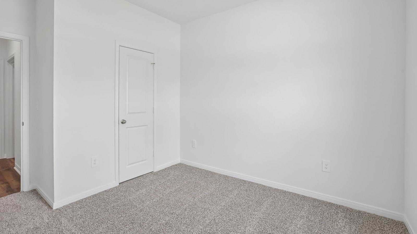 151 Mustang Lake Cir Property Photo 18