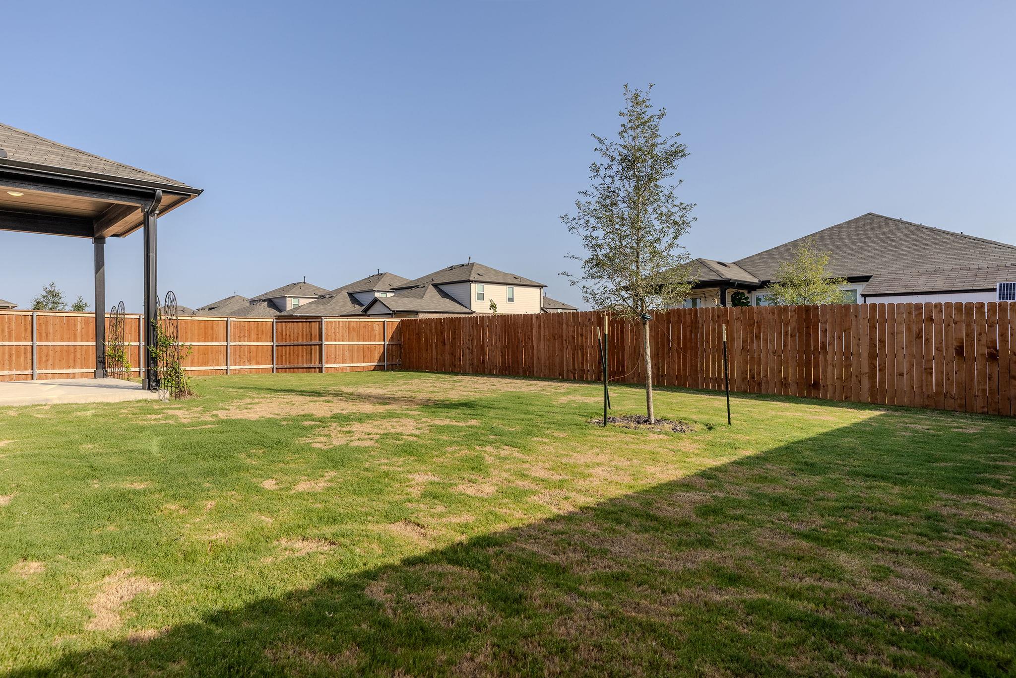 1325 Alana Falls Ave Property Photo 32