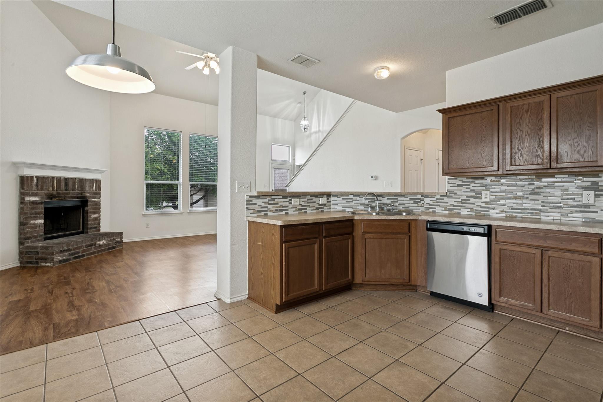 5708 Mahogany Bay None Property Photo 14
